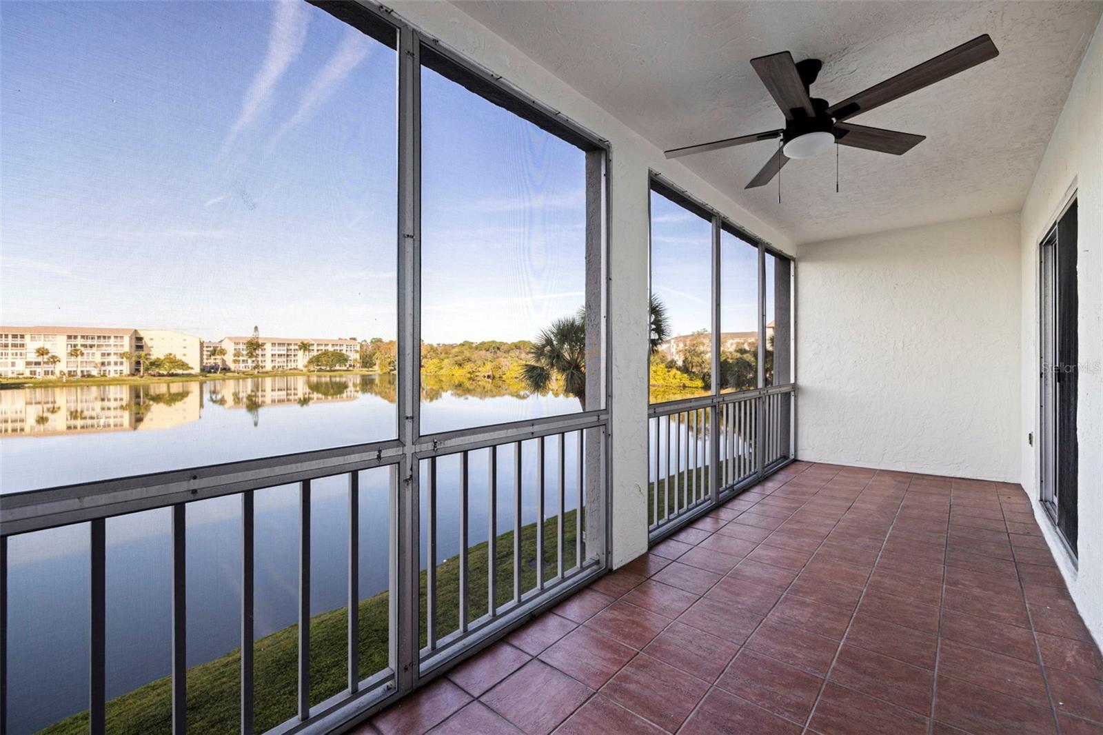 BAYSHORE ON THE LAKE APTS III SEC2 - Residential