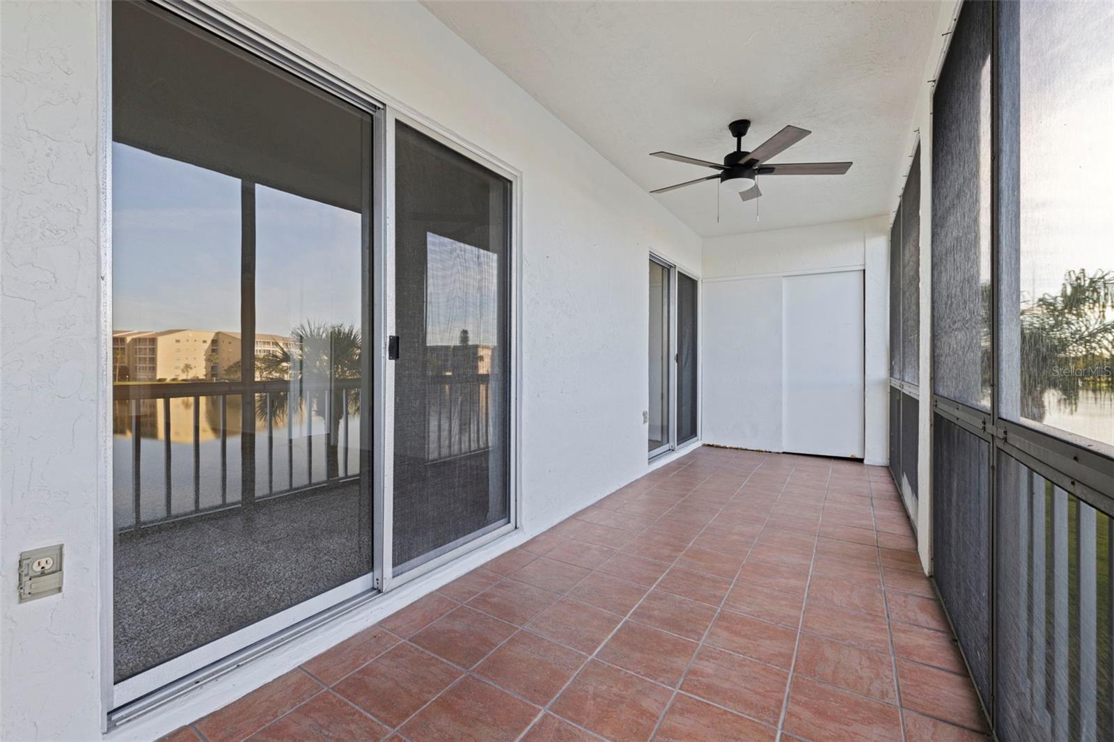 BAYSHORE ON THE LAKE APTS III SEC2 - Residential