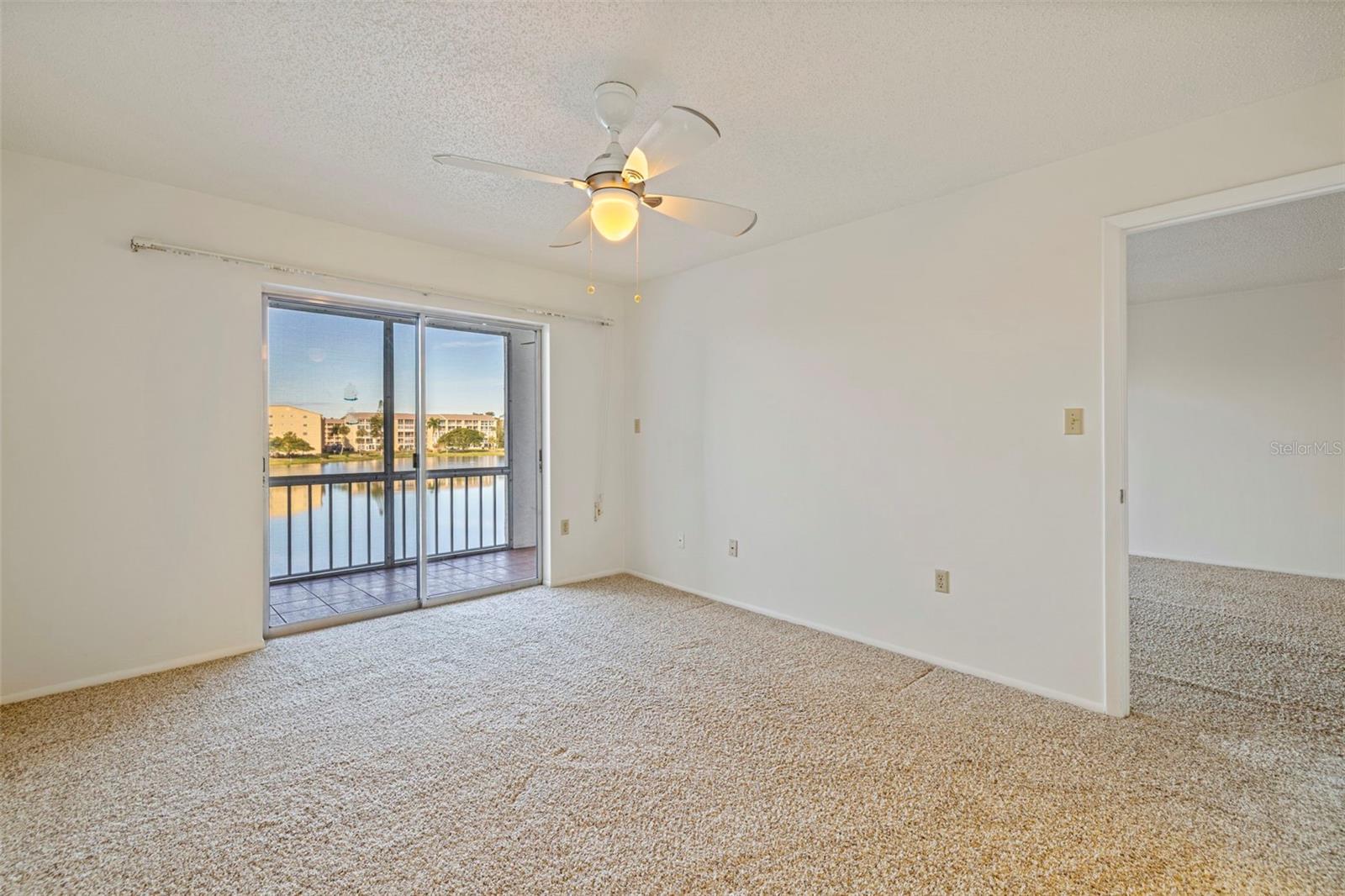 BAYSHORE ON THE LAKE APTS III SEC2 - Residential
