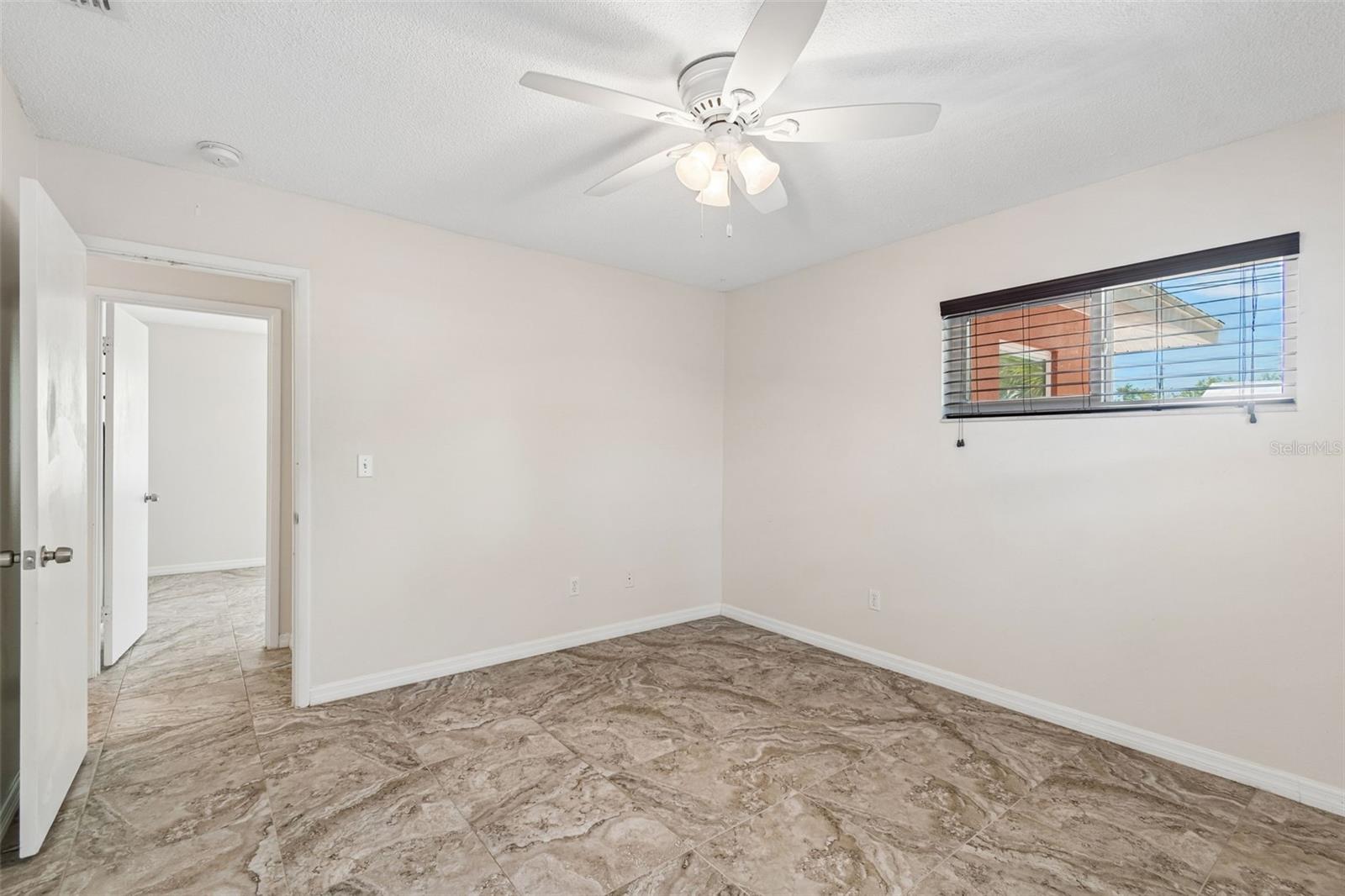 PASADENA ESTATES - Residential Income