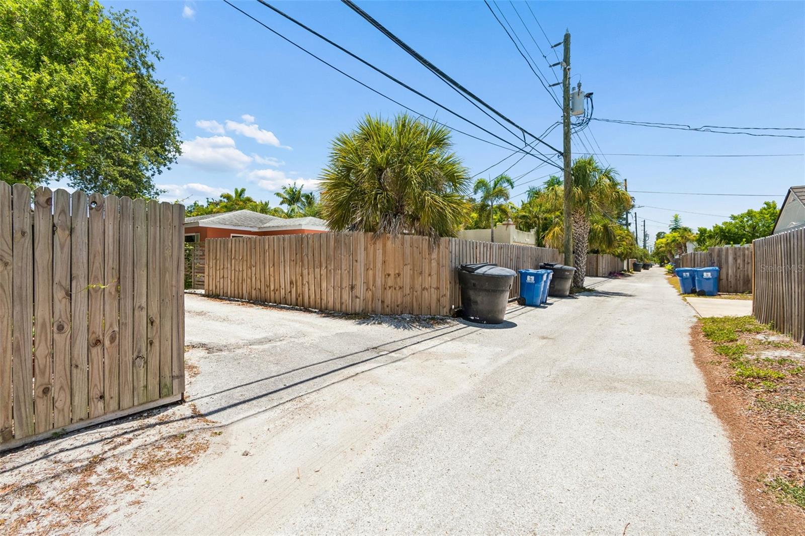 PASADENA ESTATES - Residential Income