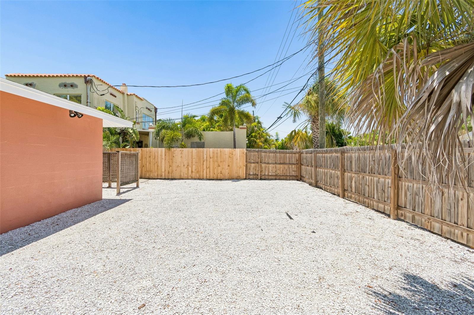 PASADENA ESTATES - Residential Income