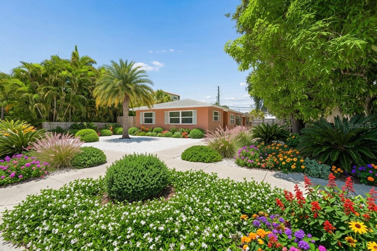 PASADENA ESTATES - Residential Income