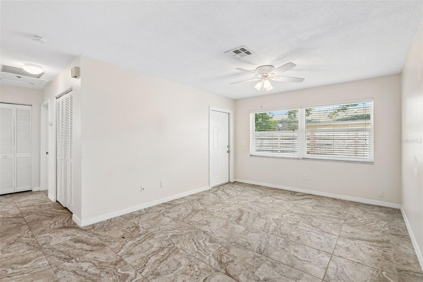 PASADENA ESTATES - Residential Income