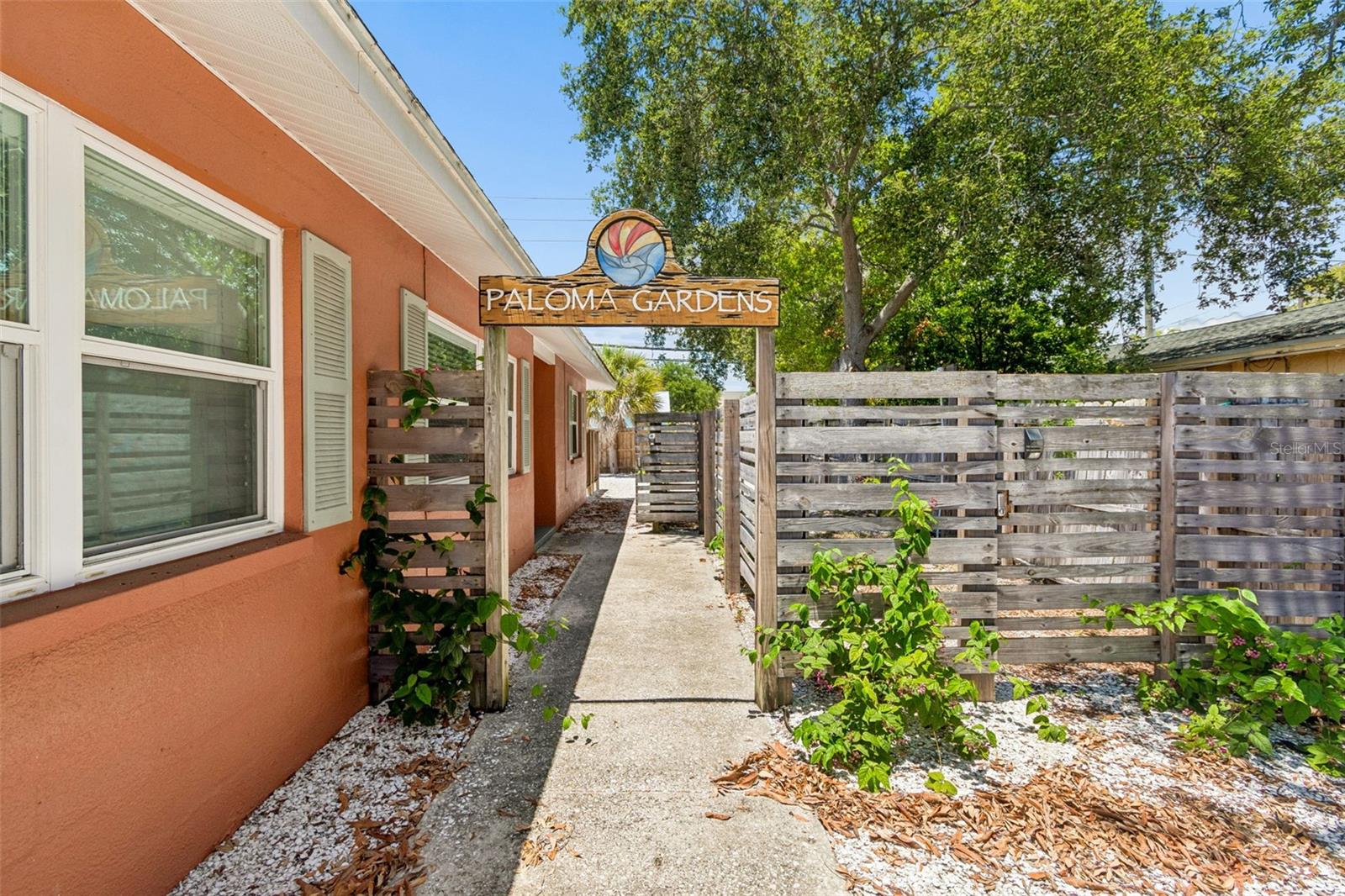 PASADENA ESTATES - Residential Income
