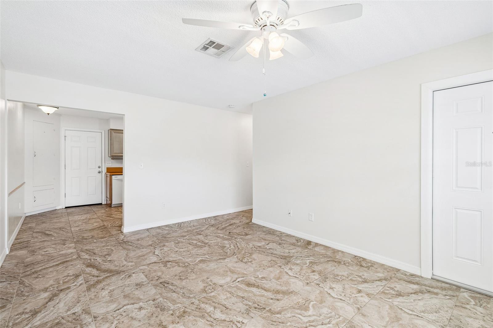 PASADENA ESTATES - Residential Income