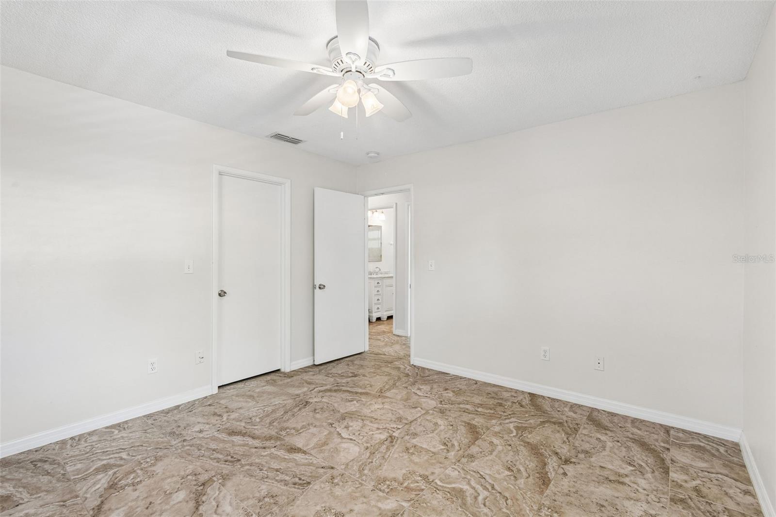 PASADENA ESTATES - Residential Income