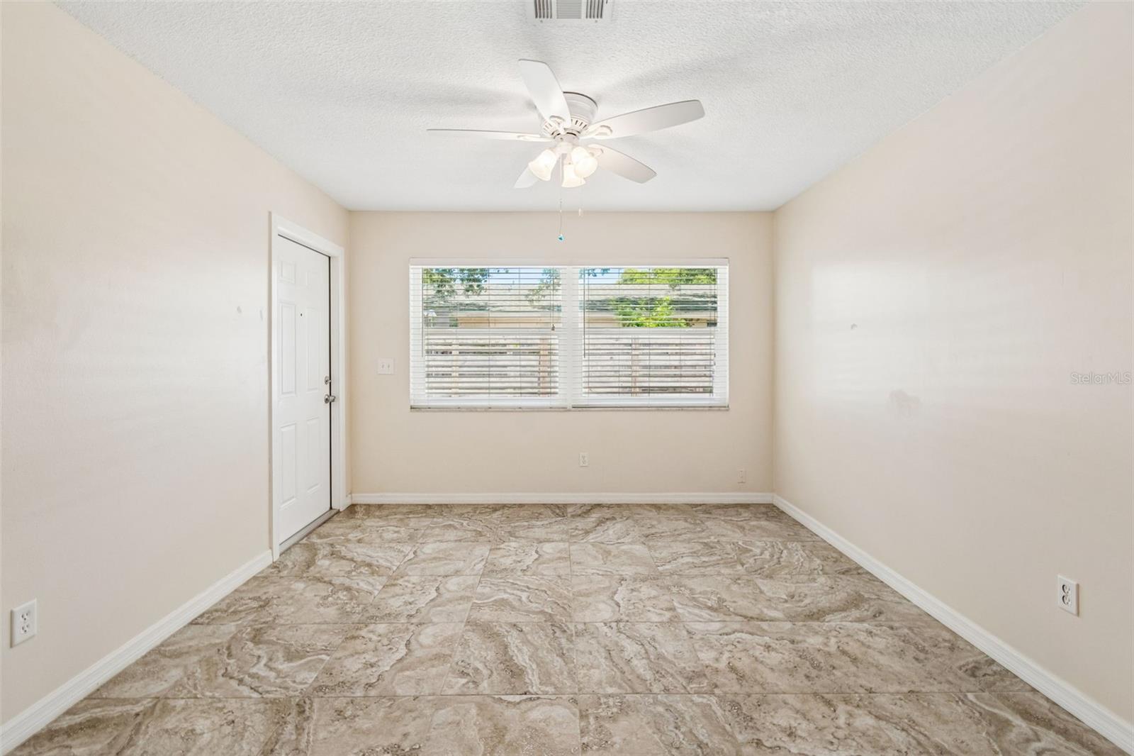 PASADENA ESTATES - Residential Income