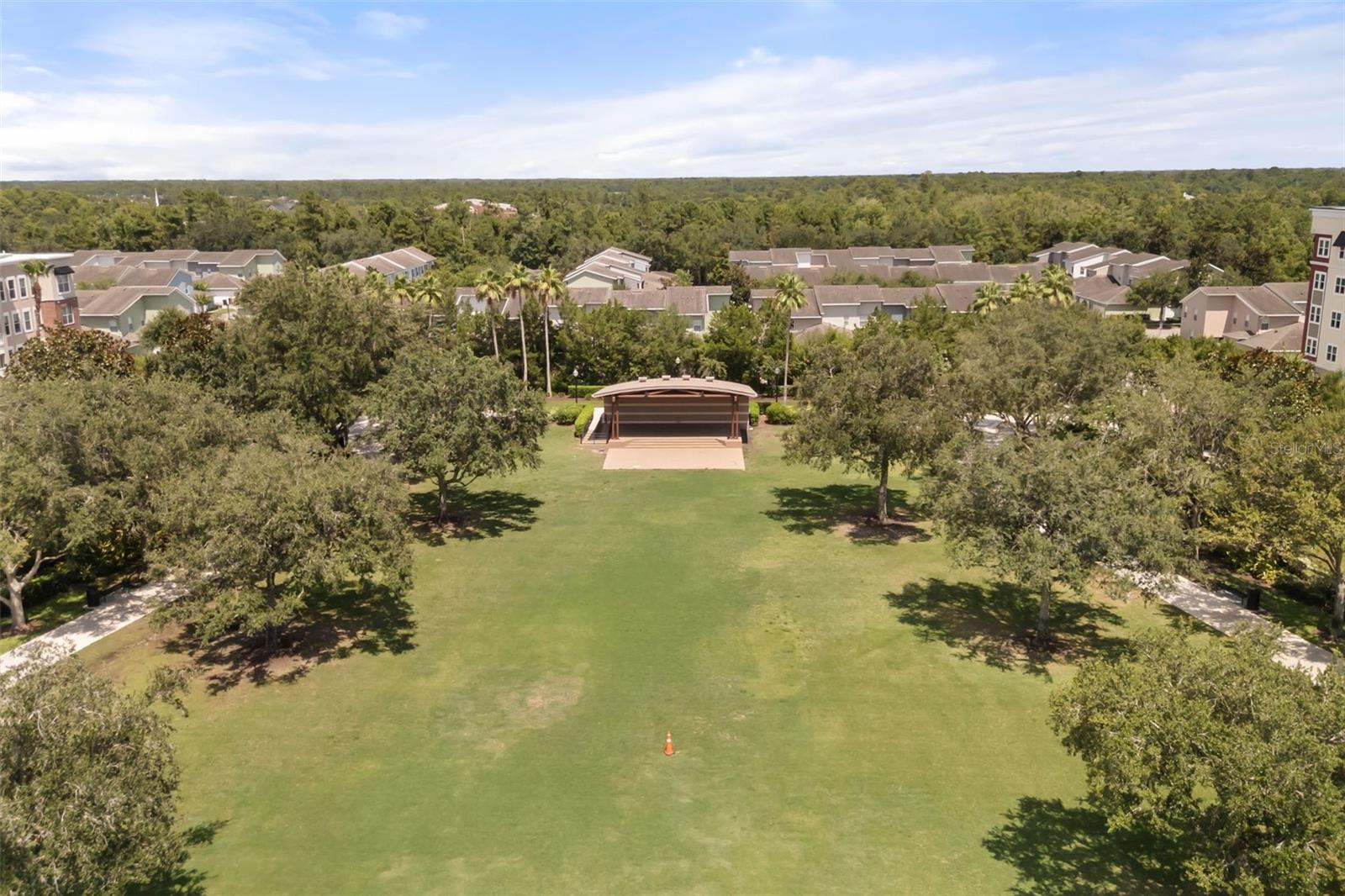 AVALON TWNHMS - Residential