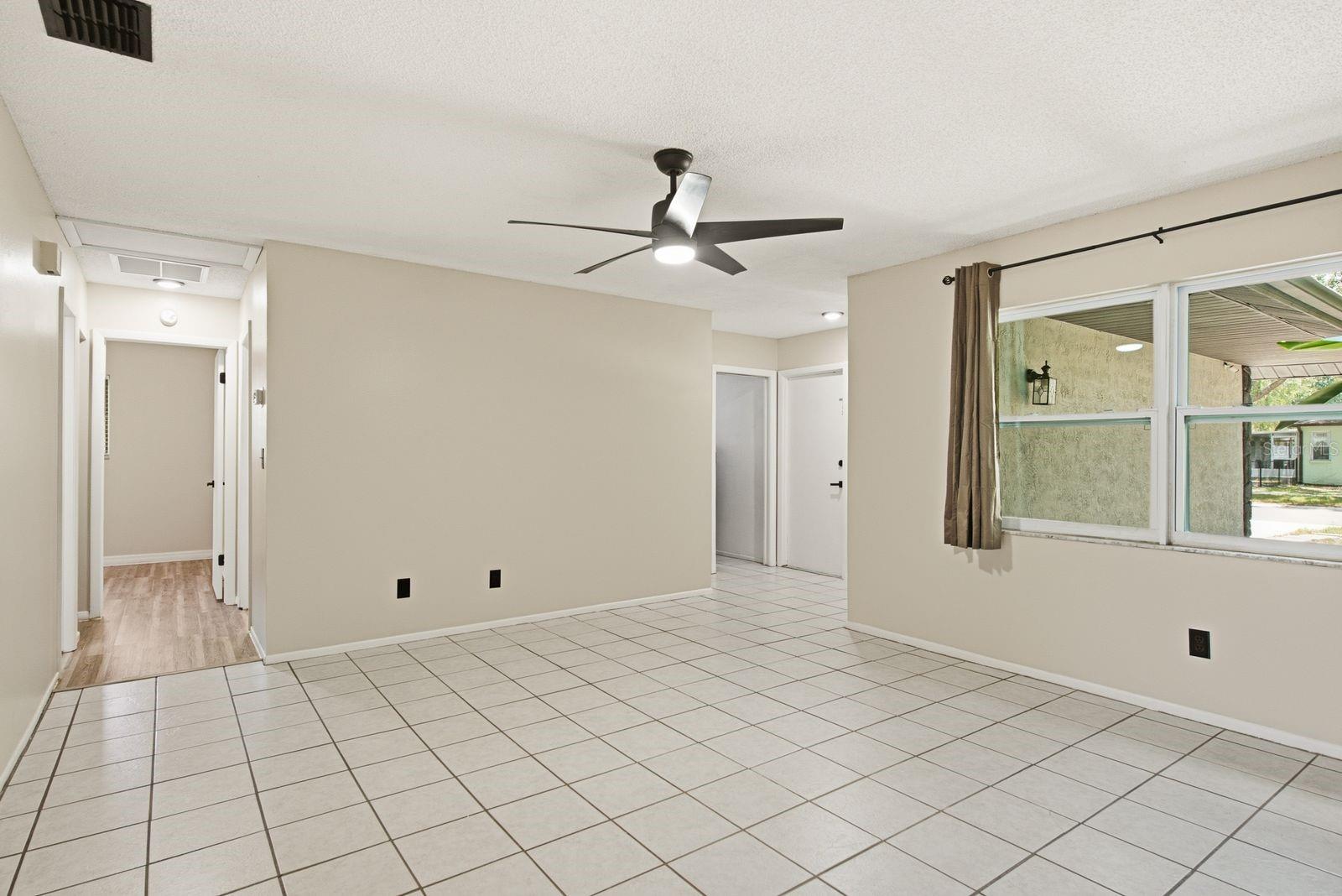 HARBOR PALMS UNIT ELEVEN LOT 451 - Residential