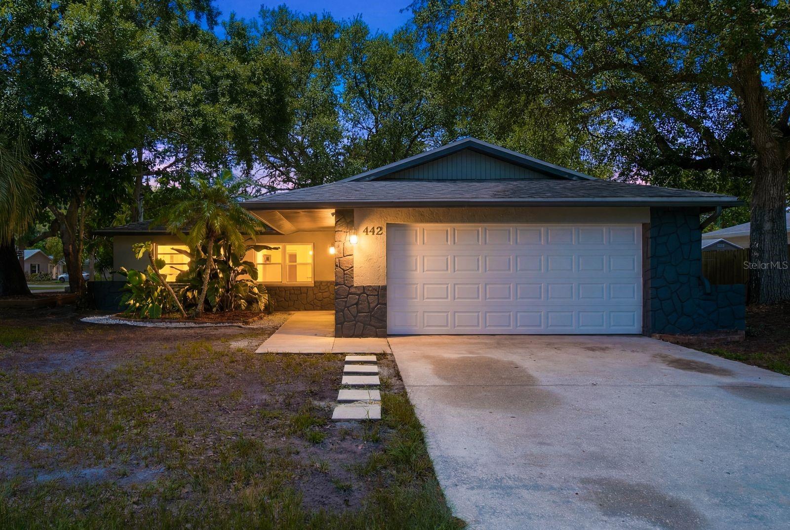 HARBOR PALMS UNIT ELEVEN LOT 451 - Residential