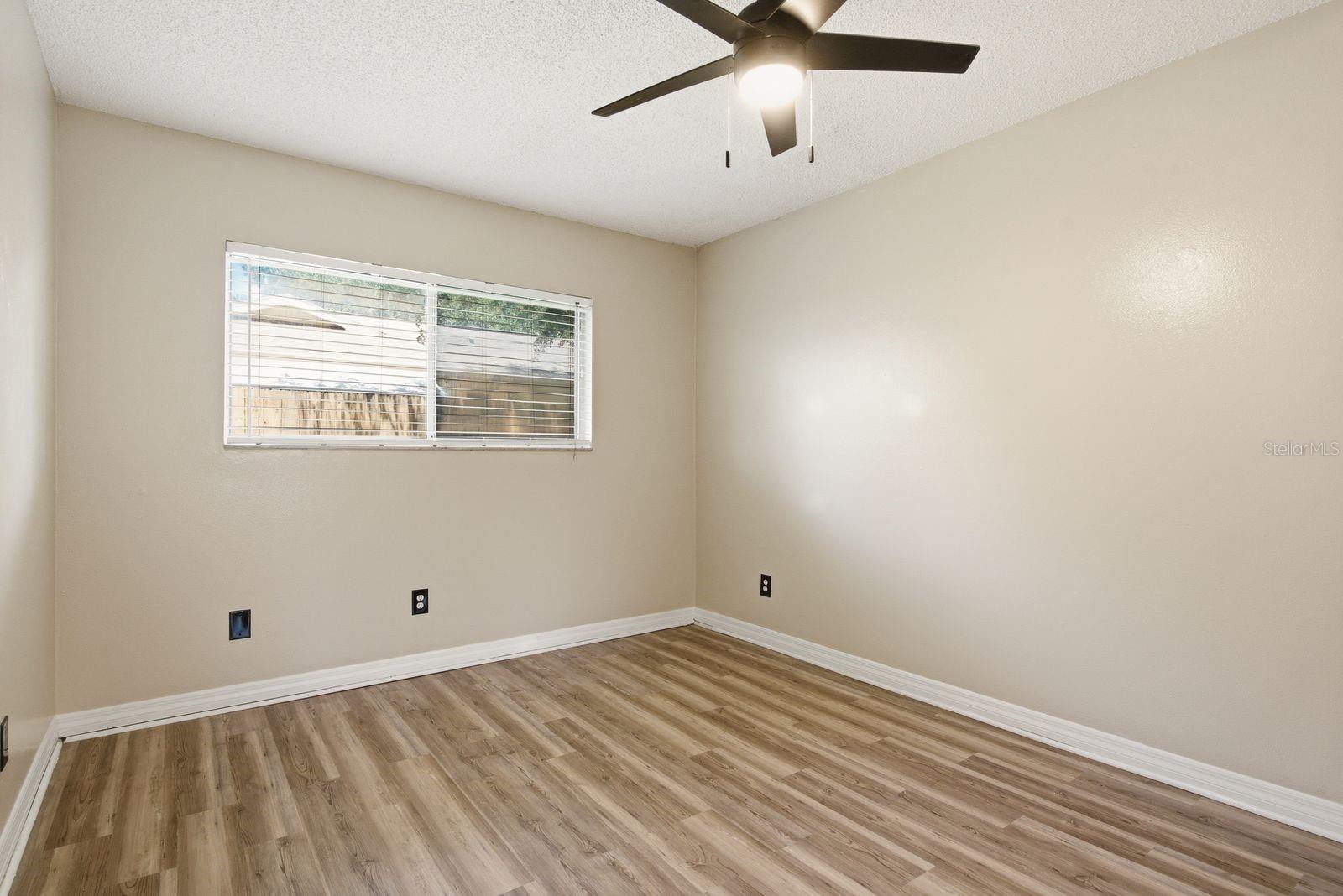 HARBOR PALMS UNIT ELEVEN LOT 451 - Residential