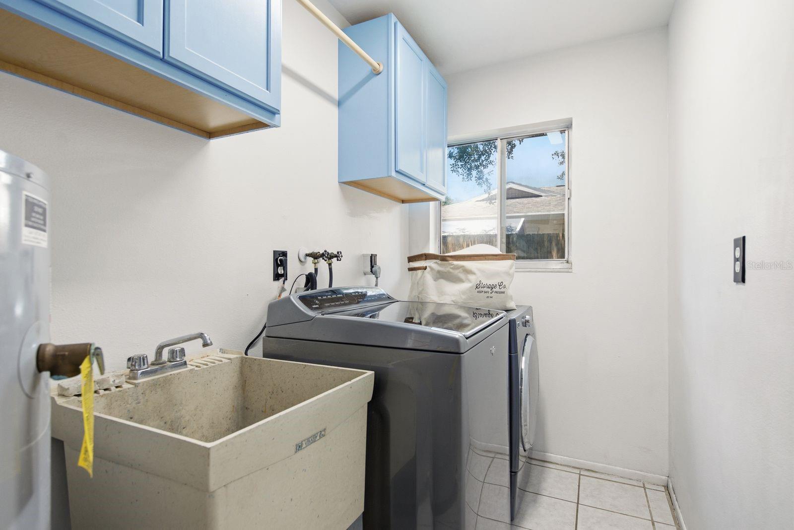 HARBOR PALMS UNIT ELEVEN LOT 451 - Residential