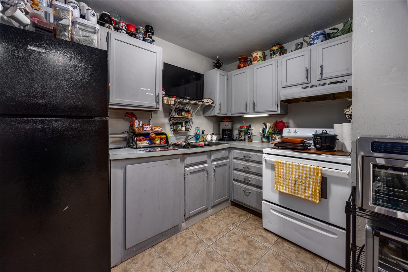 PHOENIX SUB PH II NAPIER GRT - Residential Income