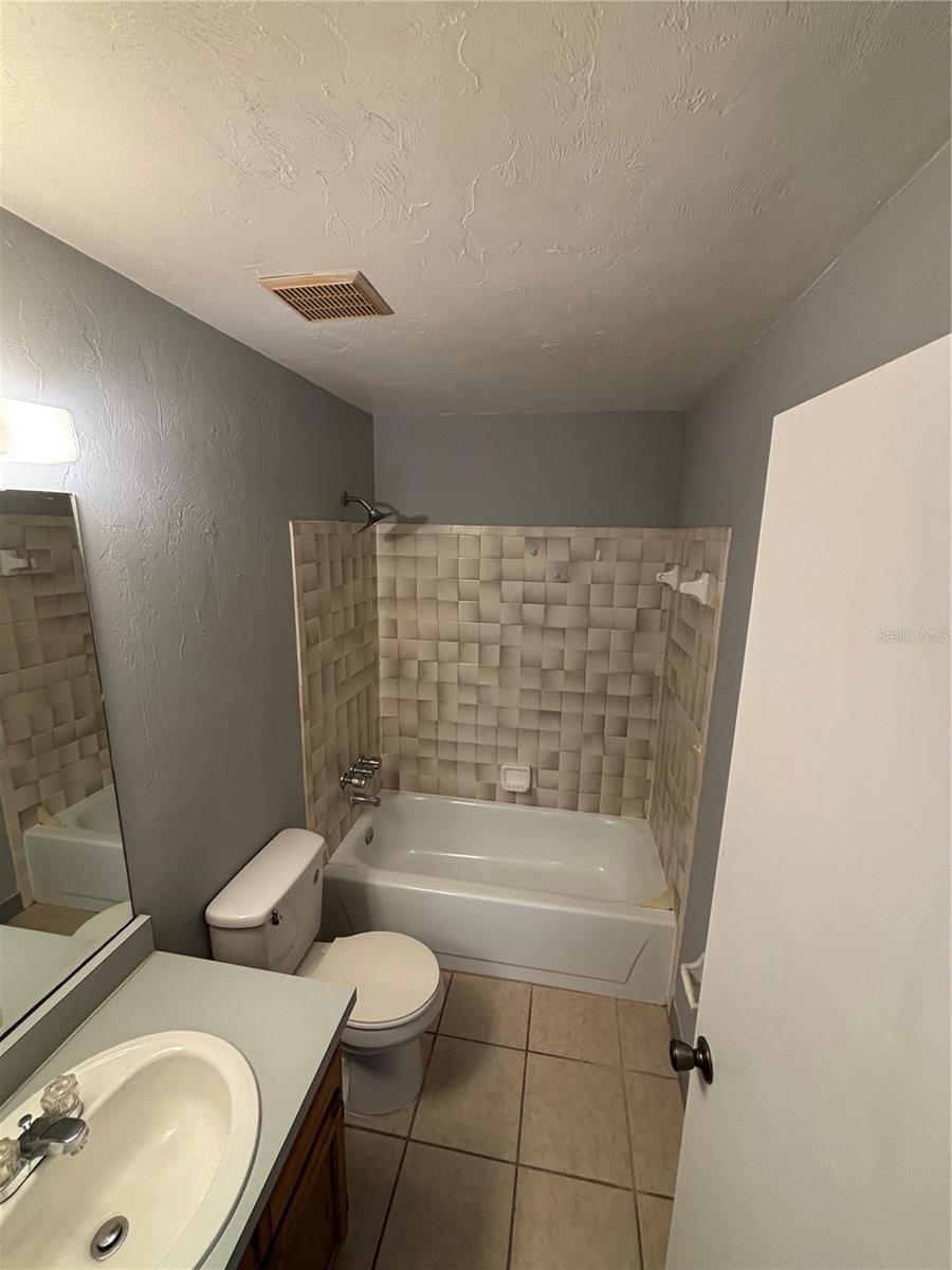 PHOENIX SUB PH II NAPIER GRT - Residential Income
