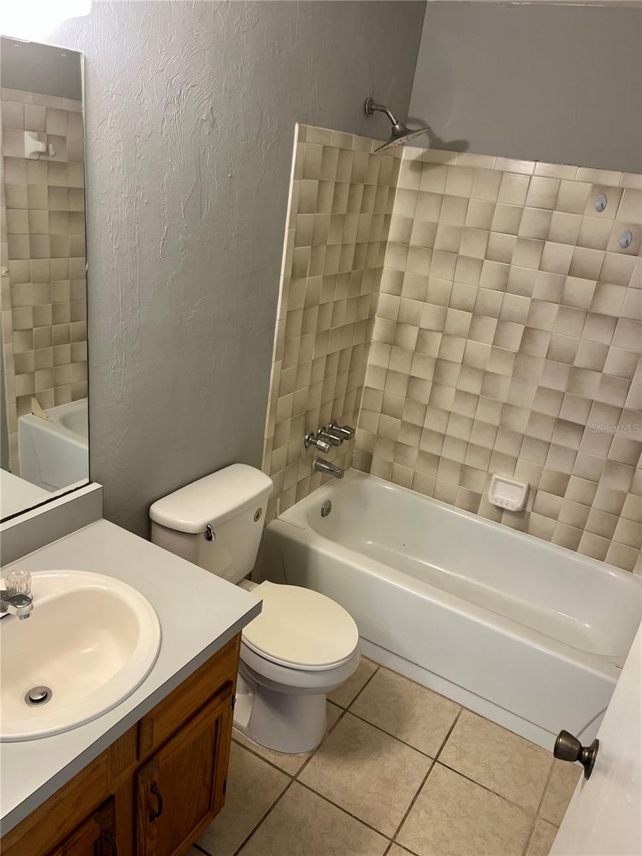 PHOENIX SUB PH II NAPIER GRT - Residential Income