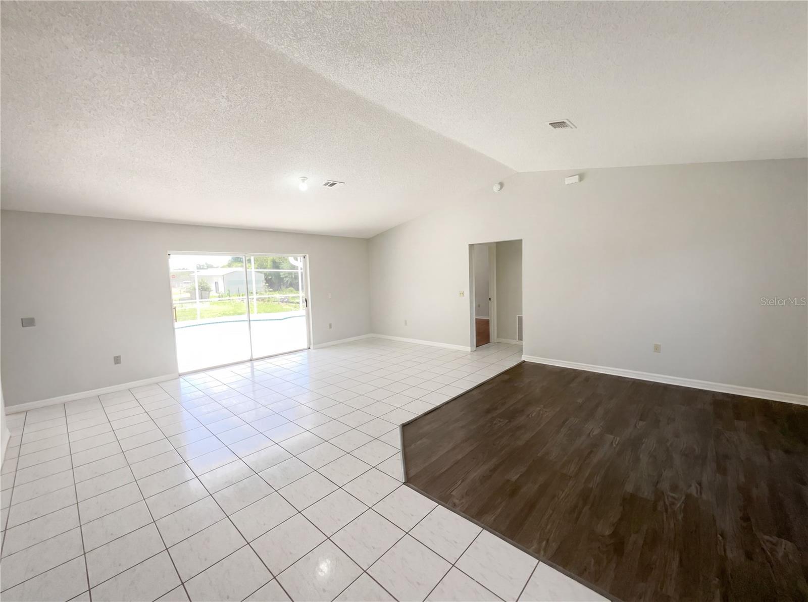PLEASANT HILL LAKES UNIT 3 - Residential
