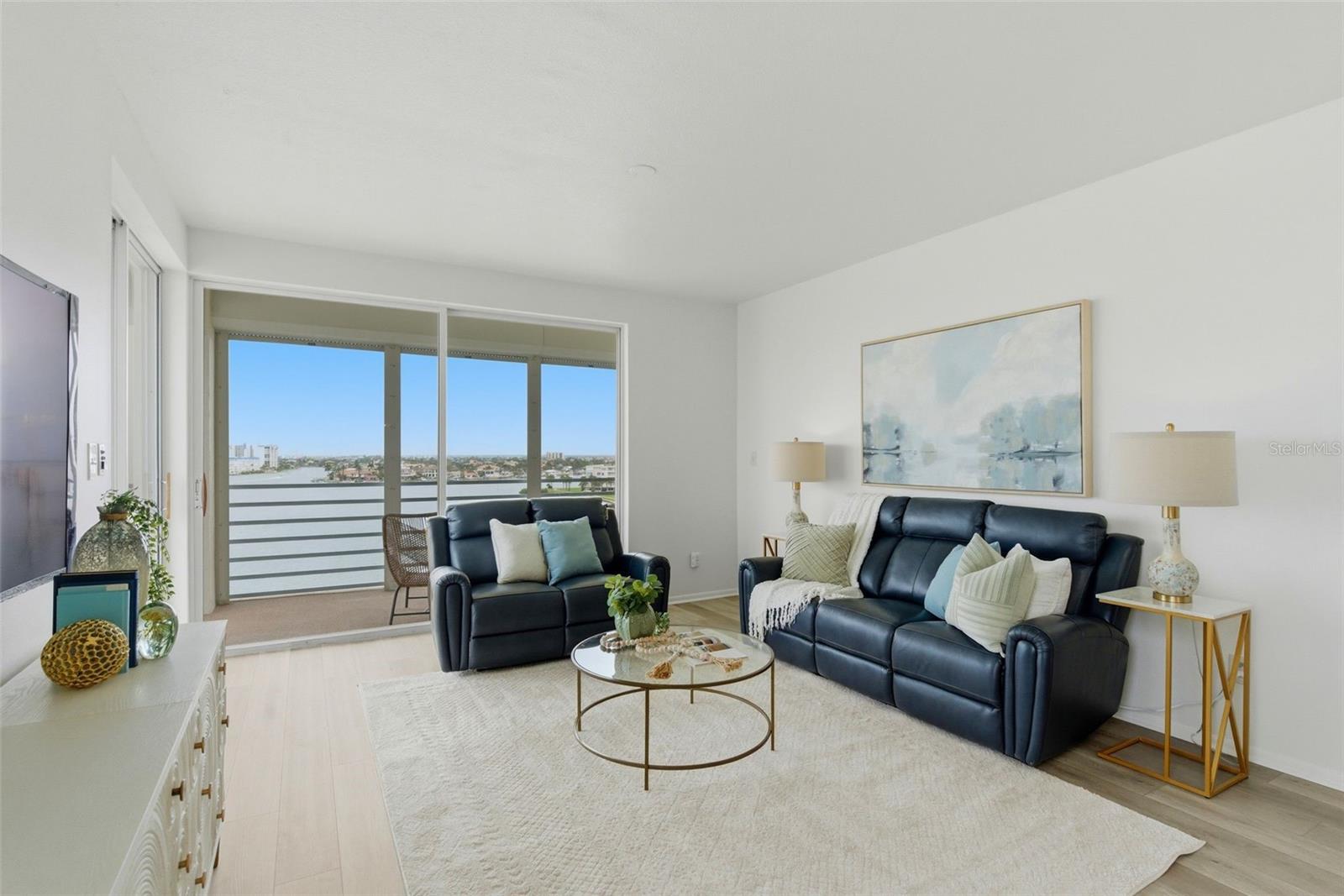 HARBOURSIDE CONDO - Residential