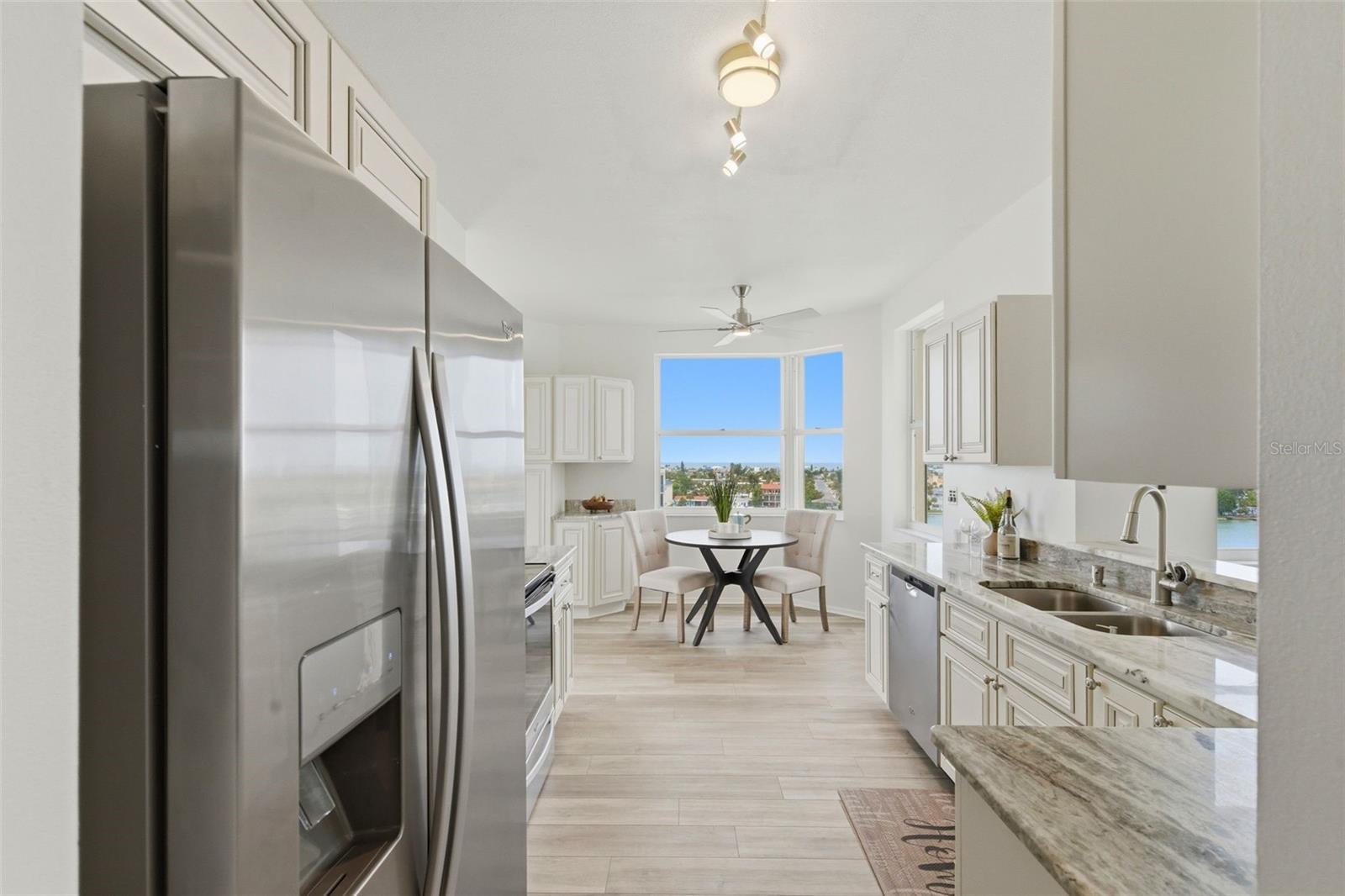 HARBOURSIDE CONDO - Residential
