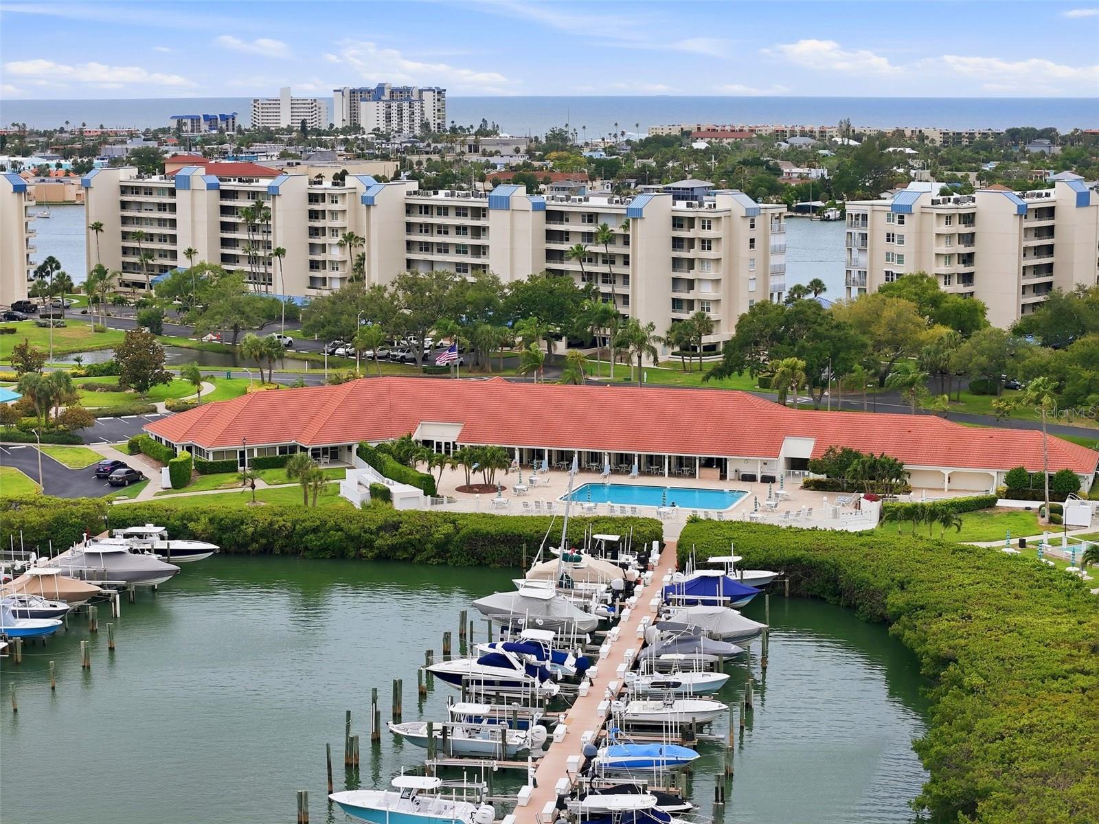 HARBOURSIDE CONDO - Residential