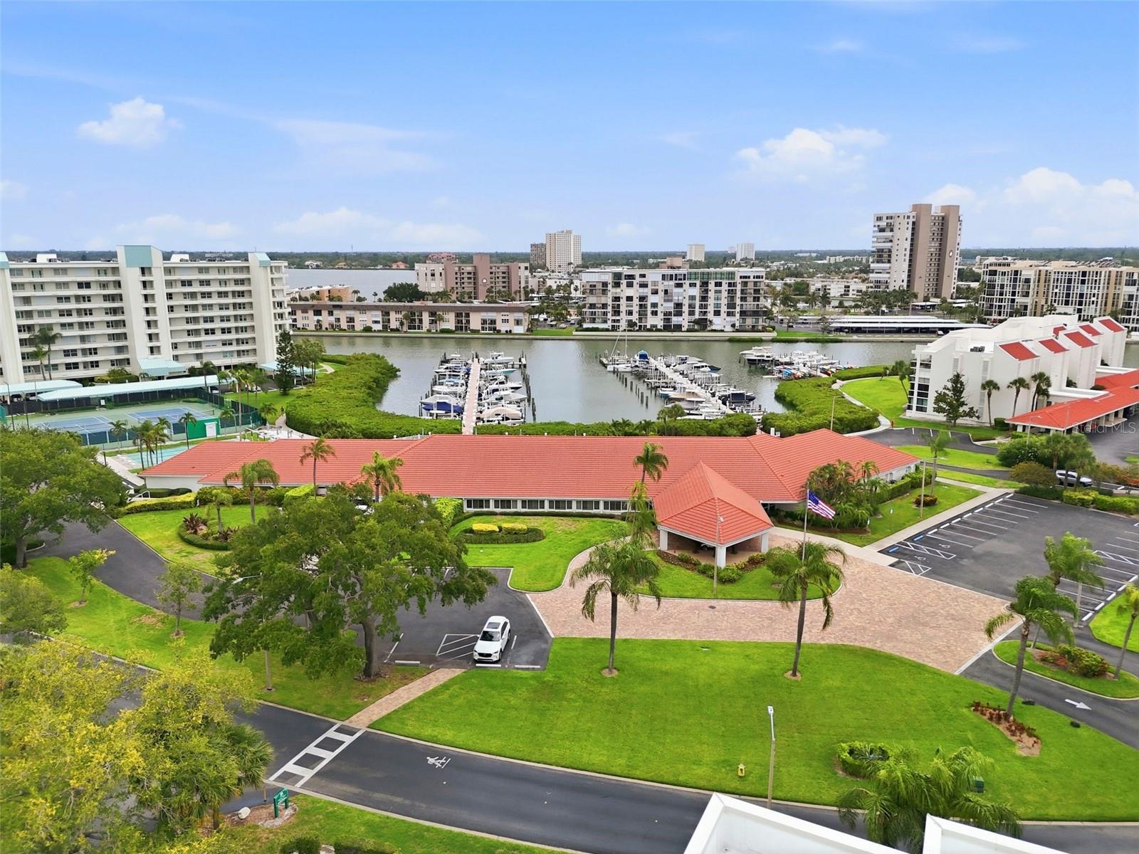 HARBOURSIDE CONDO - Residential