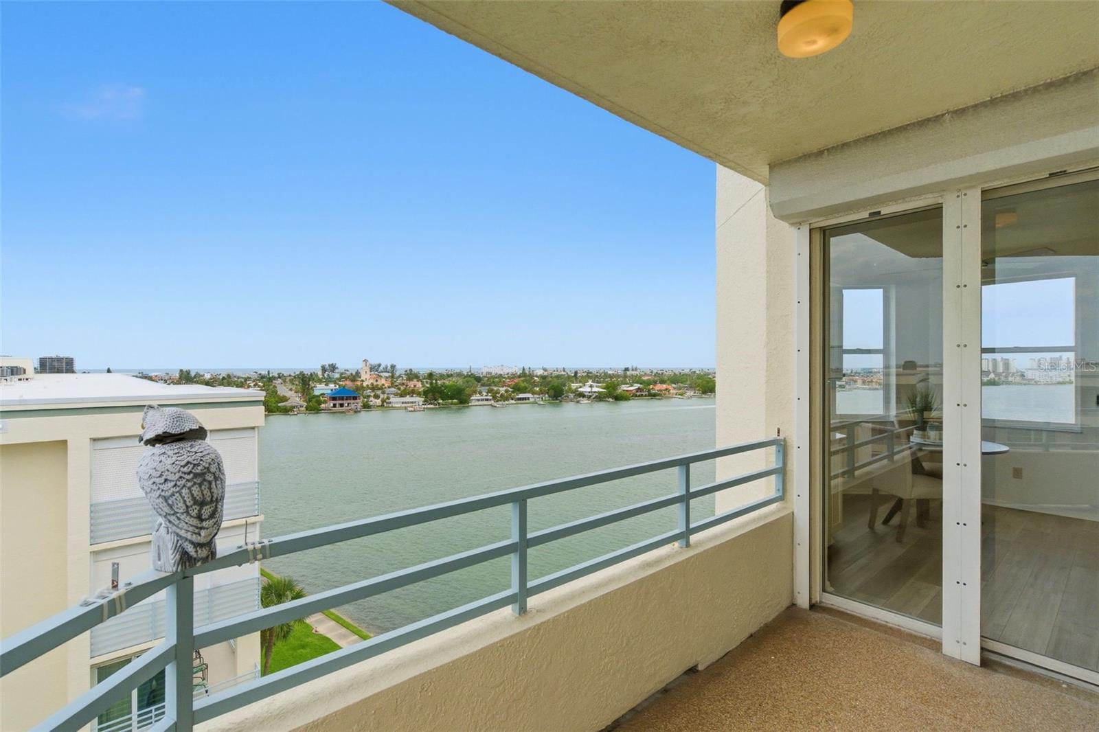 HARBOURSIDE CONDO - Residential