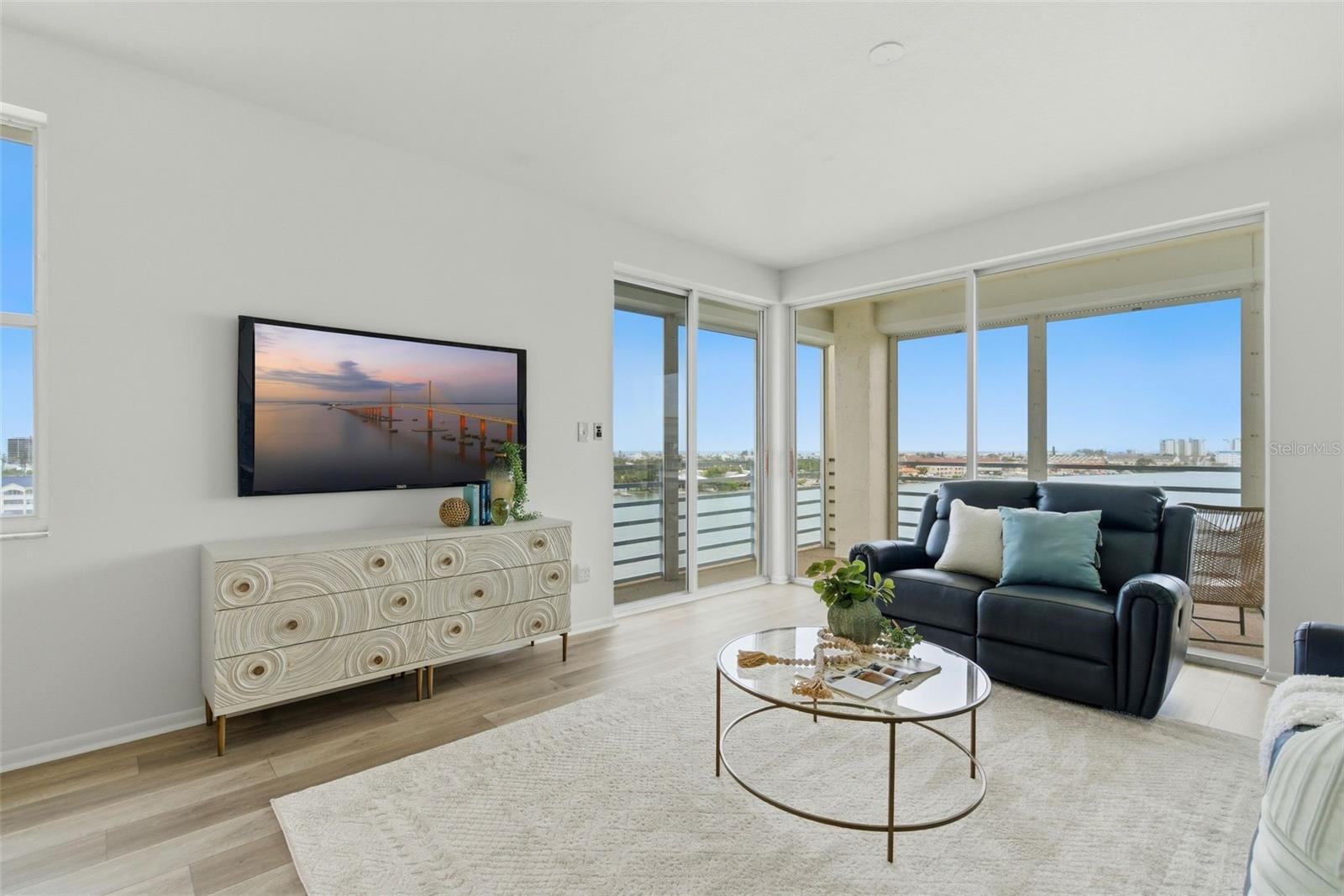 HARBOURSIDE CONDO - Residential