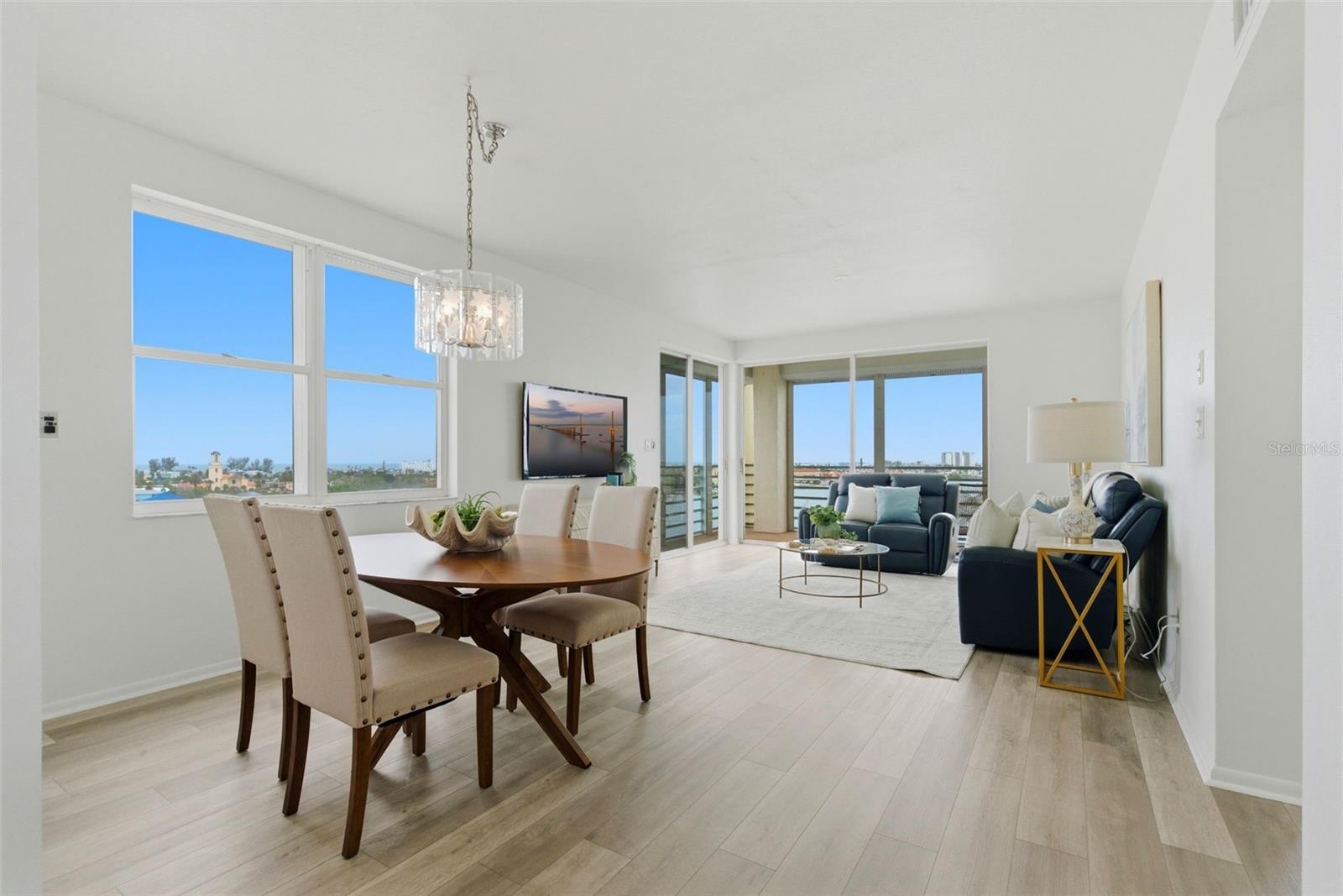 HARBOURSIDE CONDO - Residential
