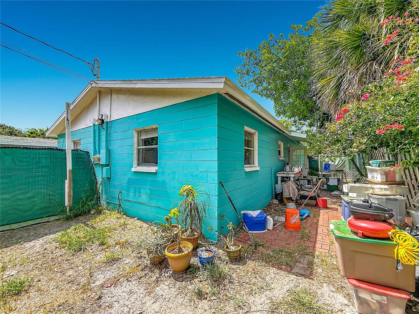 PASADENA GARDENS GULFVIEW SEC - Residential Income