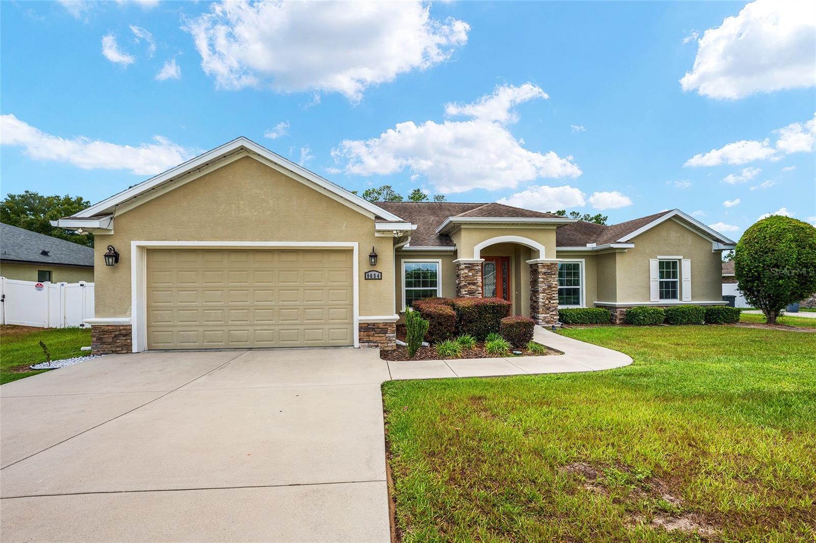 KINGSLAND COUNTRY ESTATE - Residential