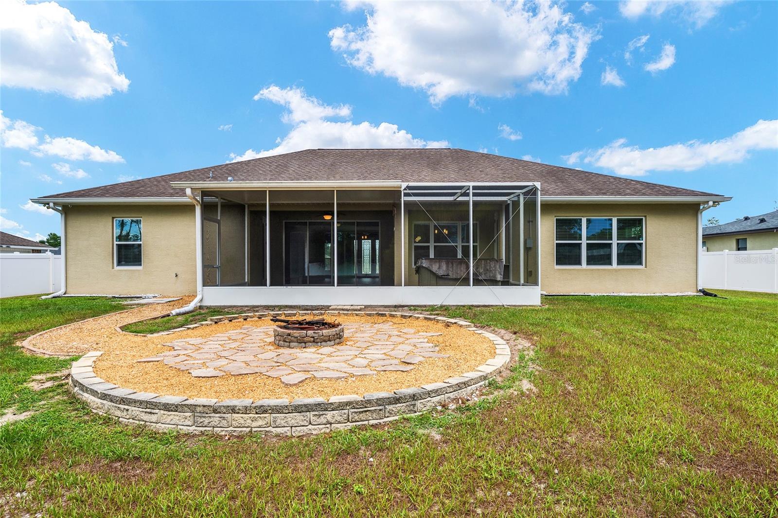 KINGSLAND COUNTRY ESTATE - Residential