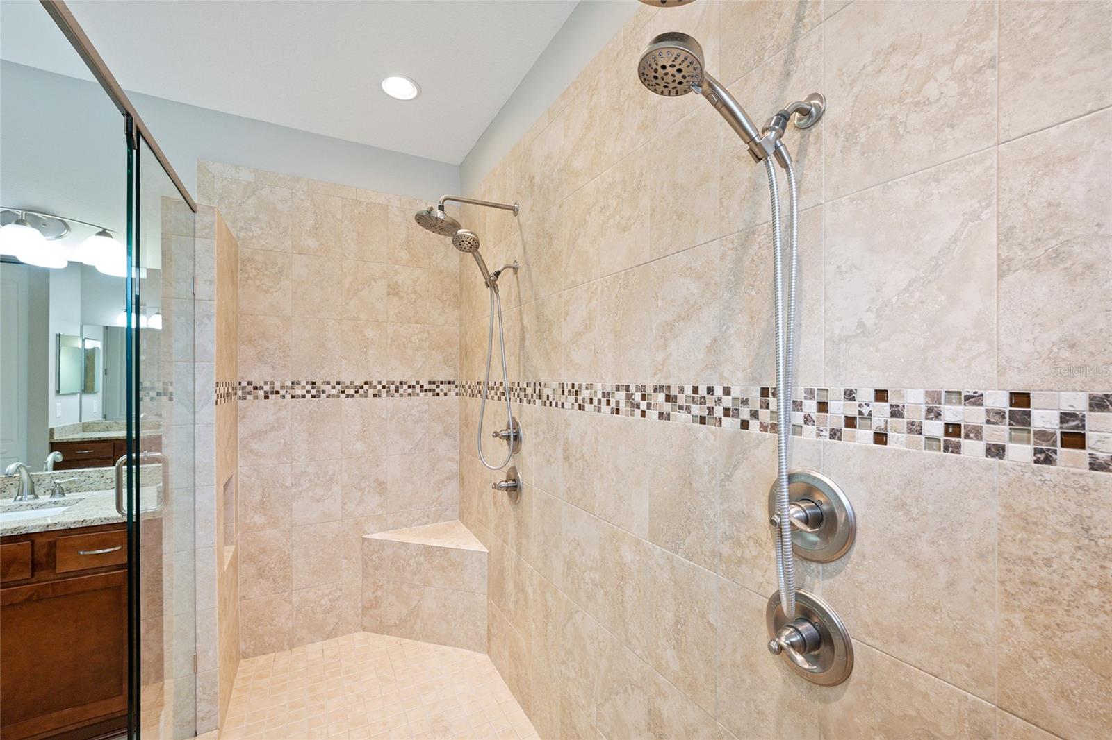 KINGSLAND COUNTRY ESTATE - Residential