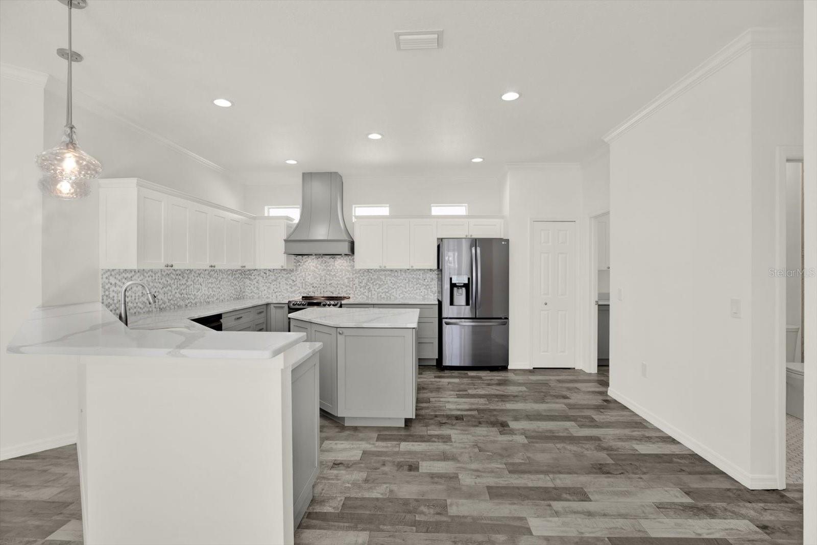 GROVES PHASE IV - Residential