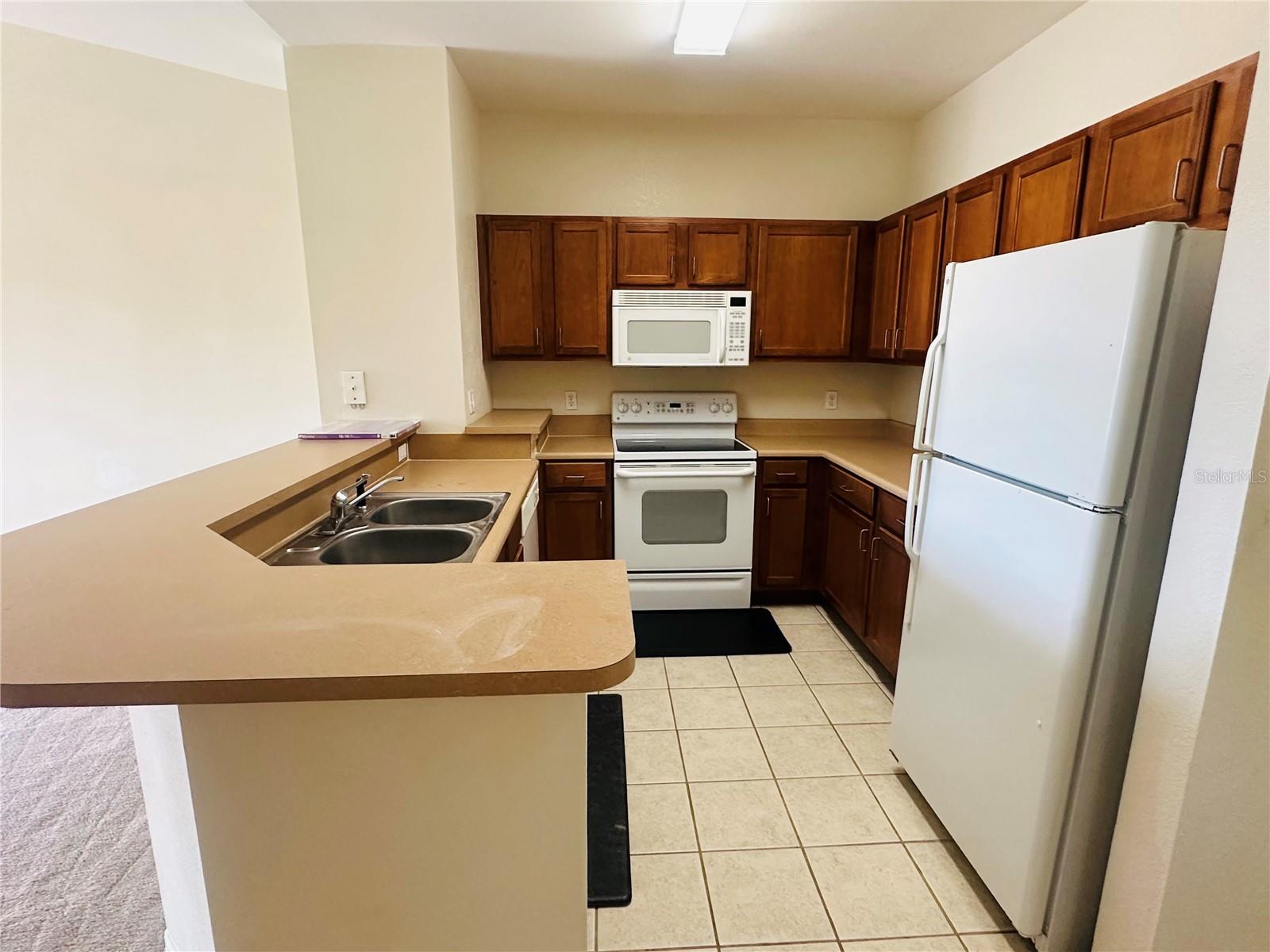 VILLA VALENCIA - Residential Lease