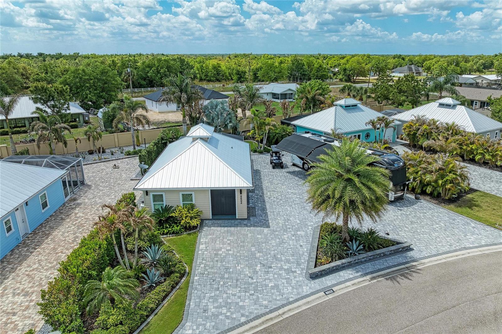 THORNTON CRK MOTORCOACH RESIDENCE - Residential