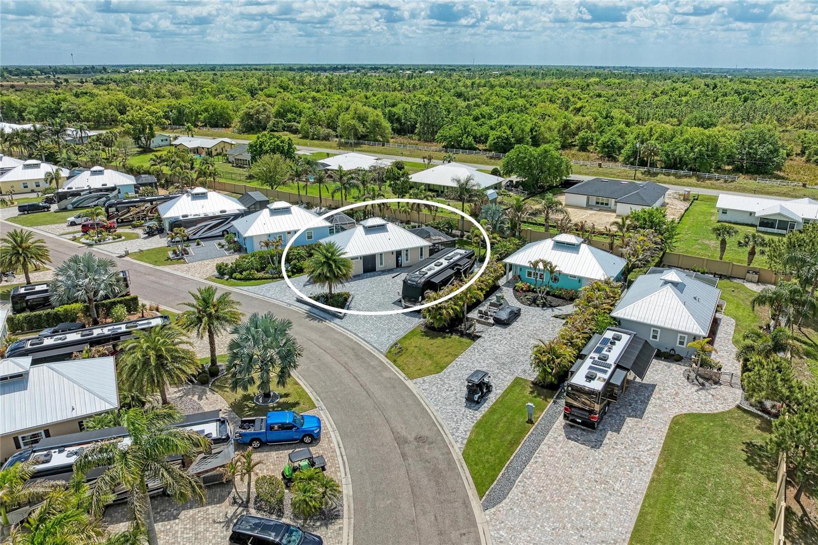 THORNTON CRK MOTORCOACH RESIDENCE - Residential