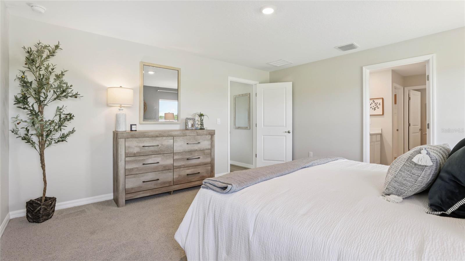 EMERSON POINTE - Residential