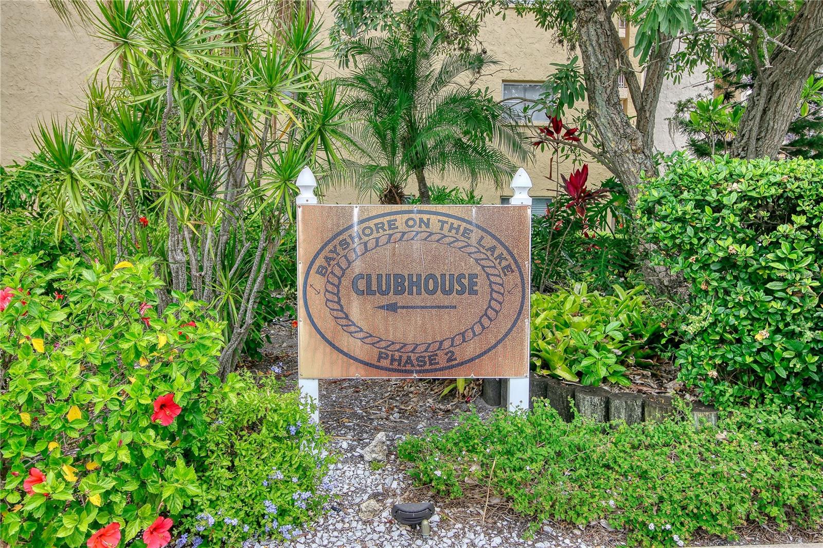 BAYSHORE ON THE LAKE APTS II SEC 3 - Residential