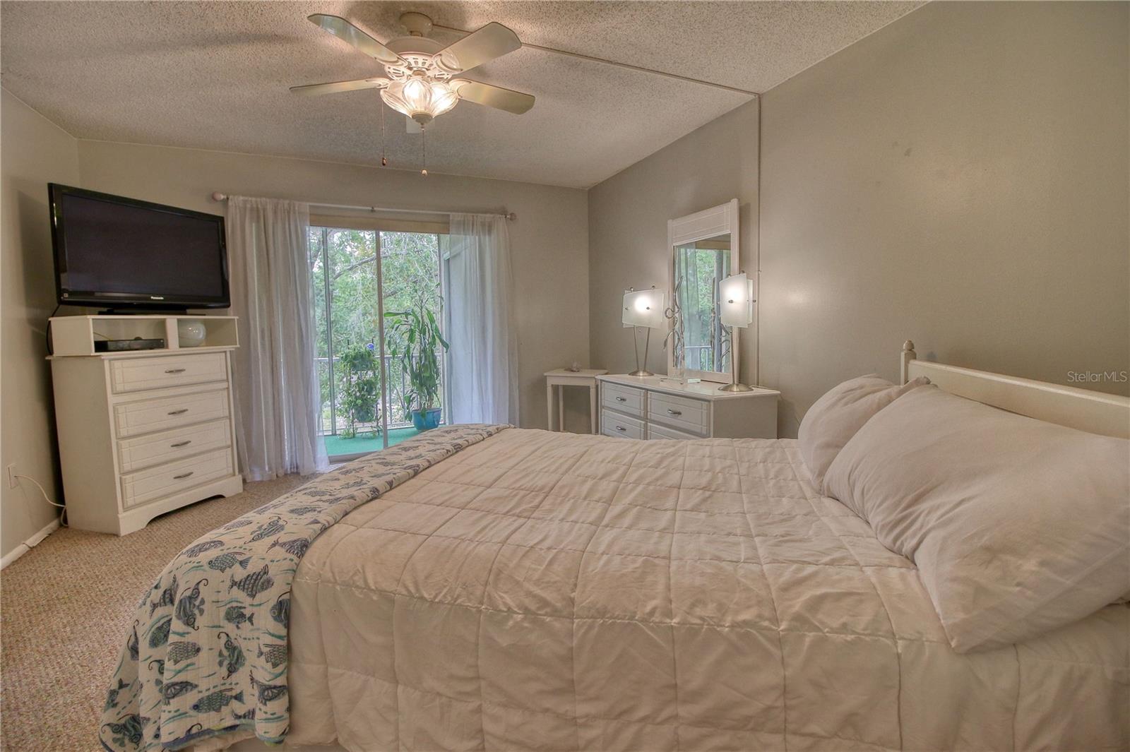 BAYSHORE ON THE LAKE APTS II SEC 3 - Residential