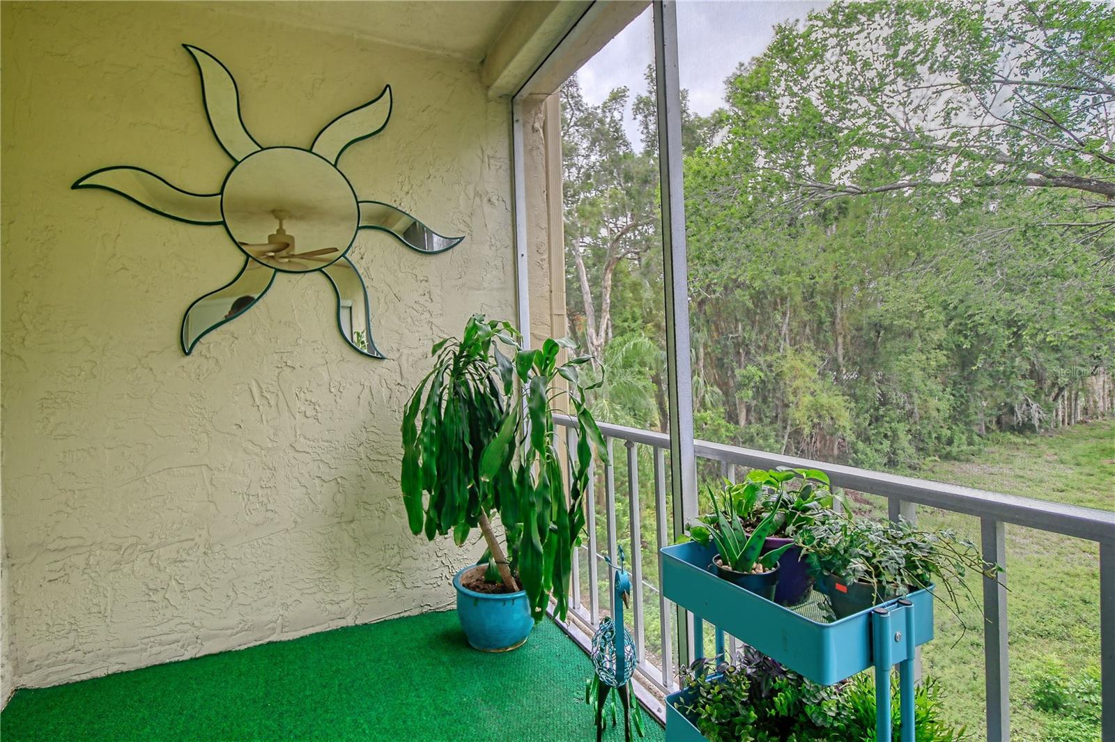 BAYSHORE ON THE LAKE APTS II SEC 3 - Residential