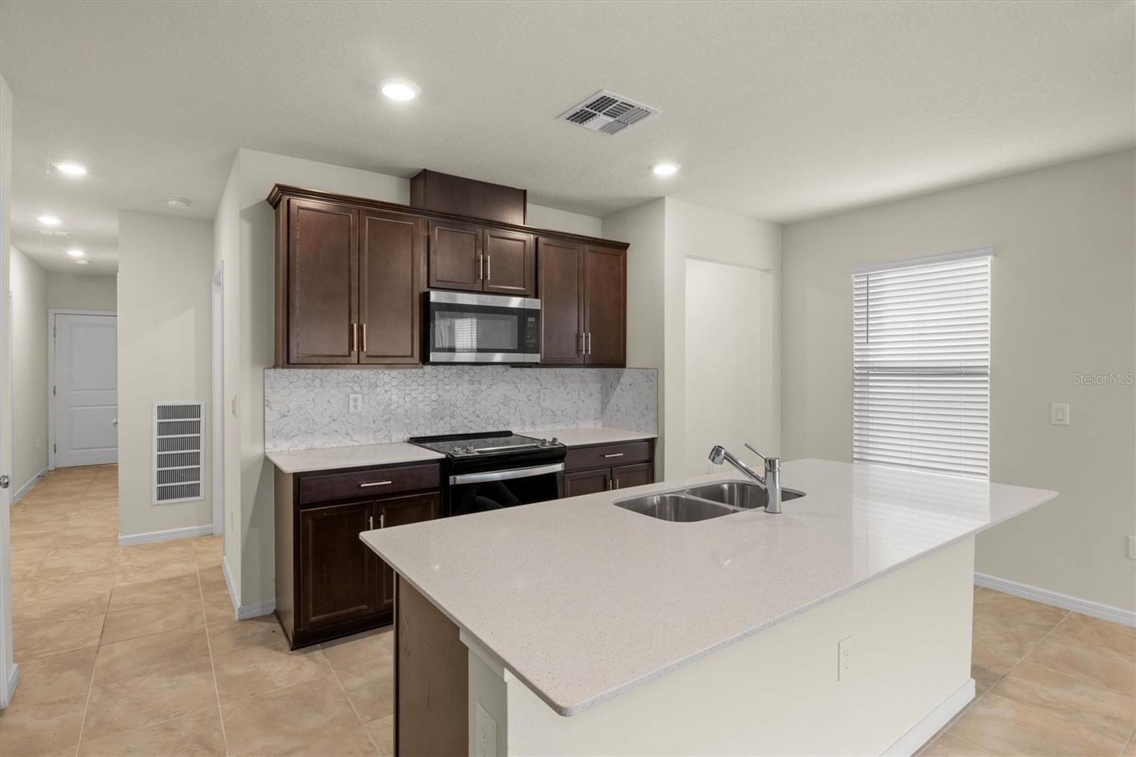 RIDGEVIEW PH 1 - Residential