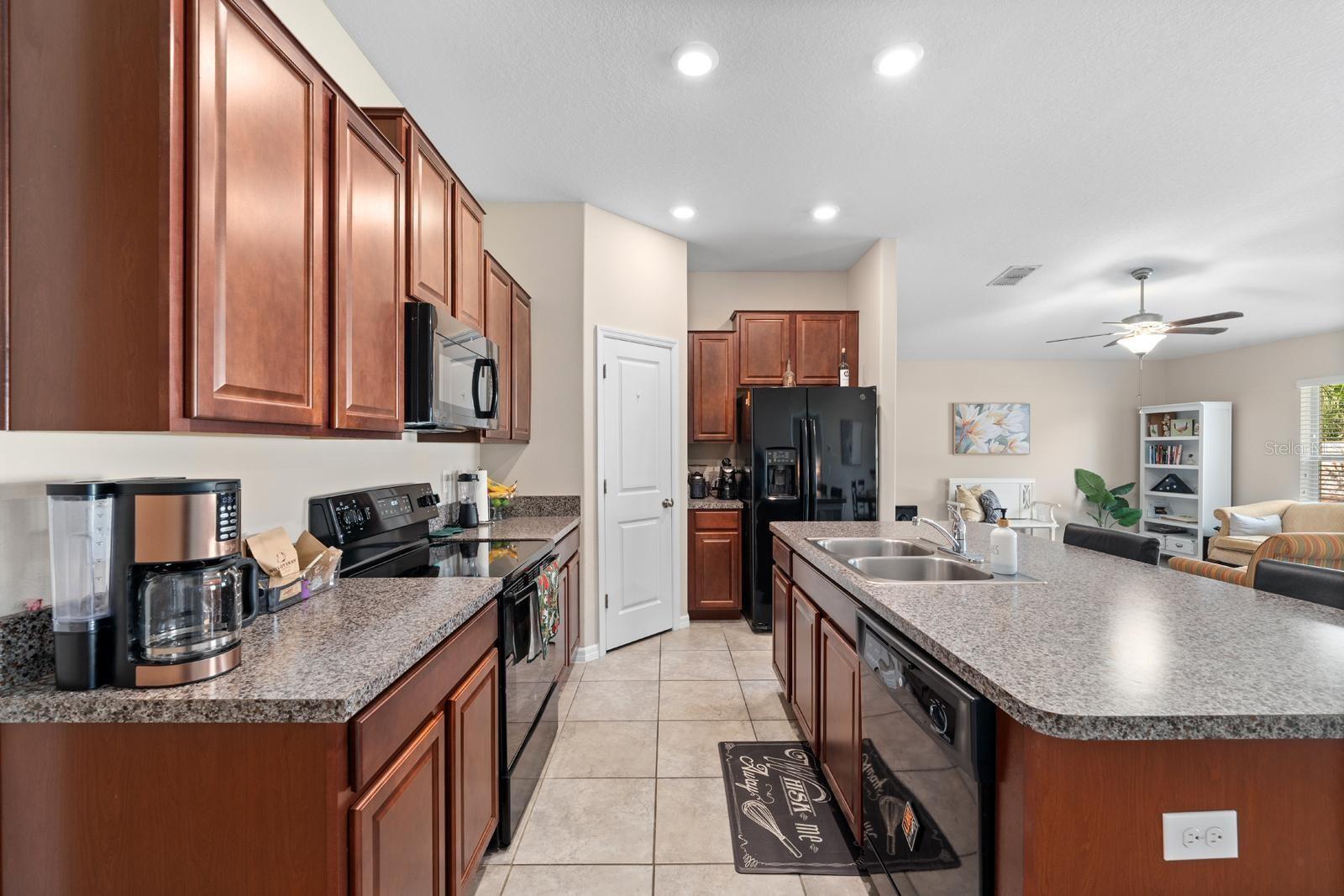 DOVER RIDGE - Residential