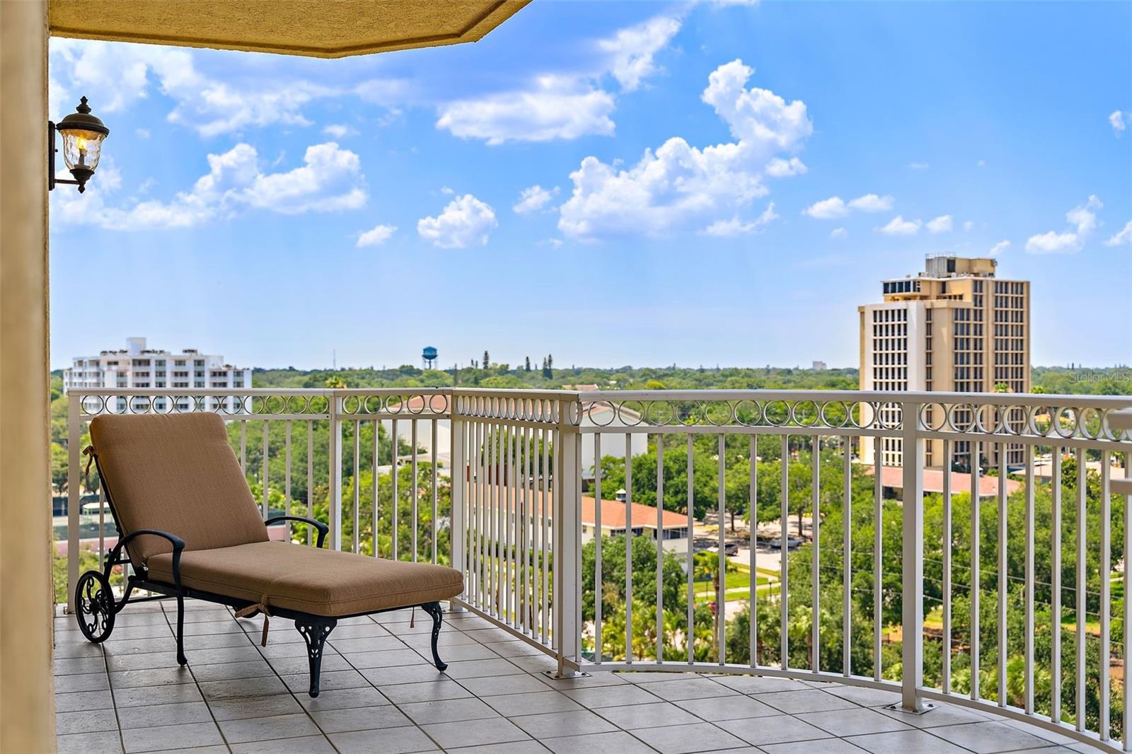 VINOY PLACE CONDO - Residential