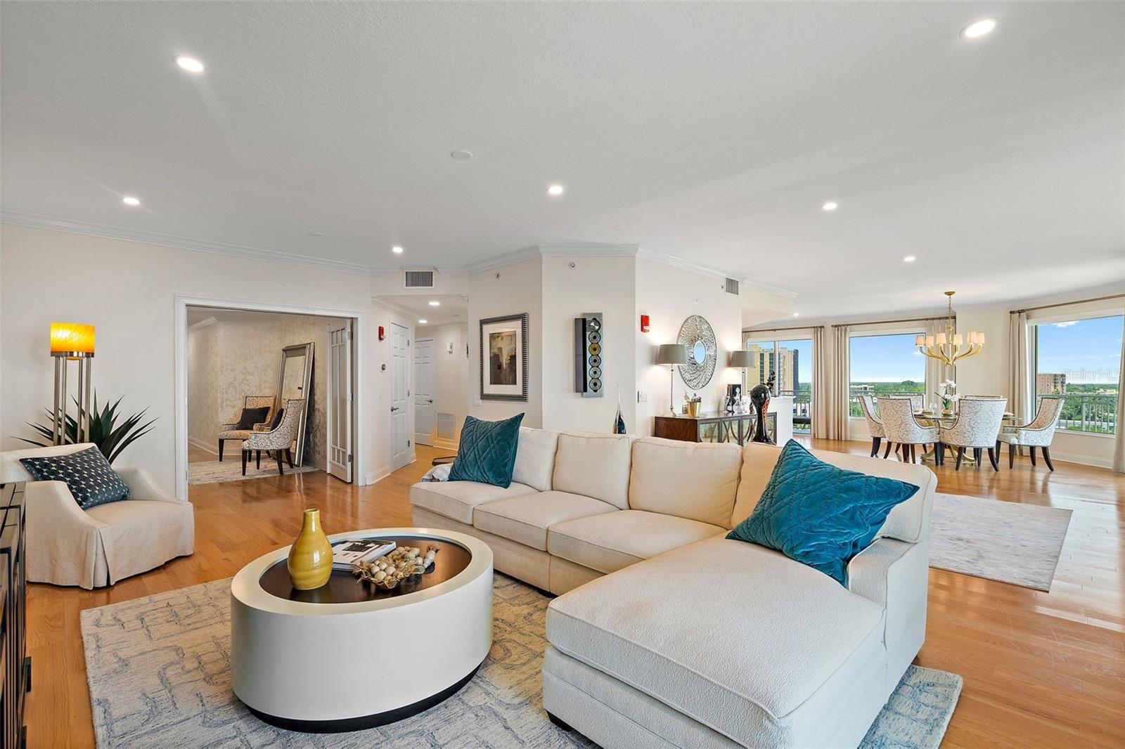 VINOY PLACE CONDO - Residential