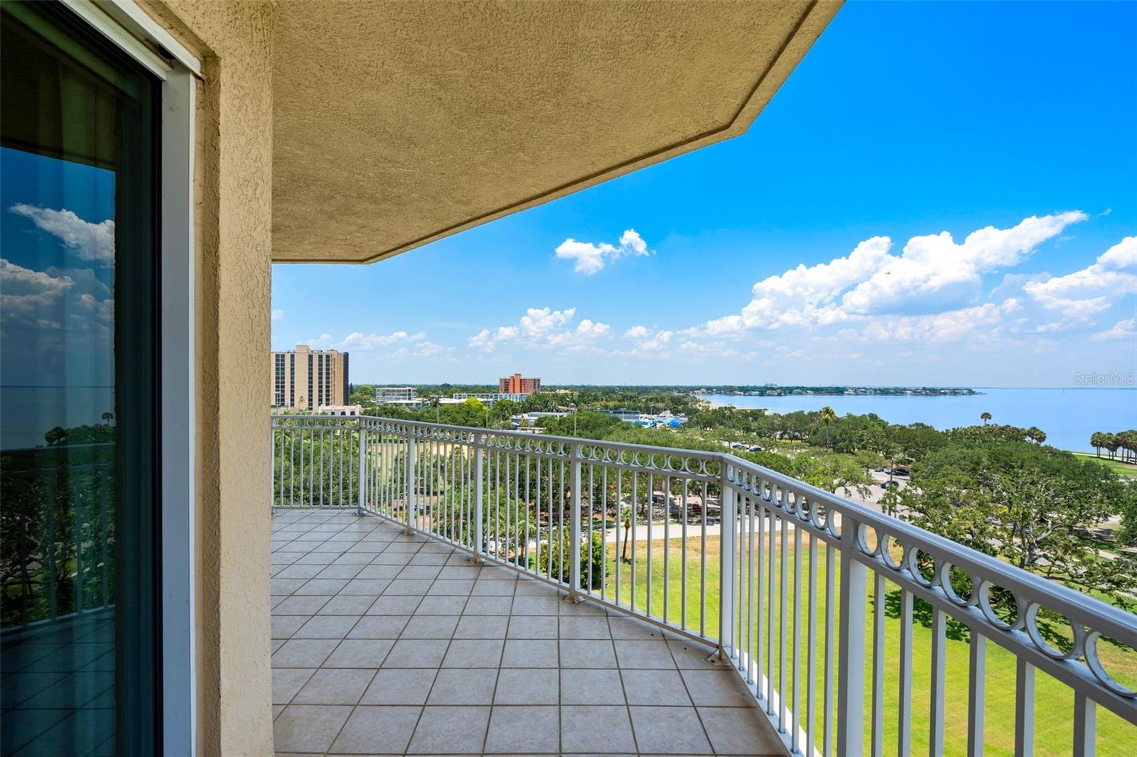 VINOY PLACE CONDO - Residential