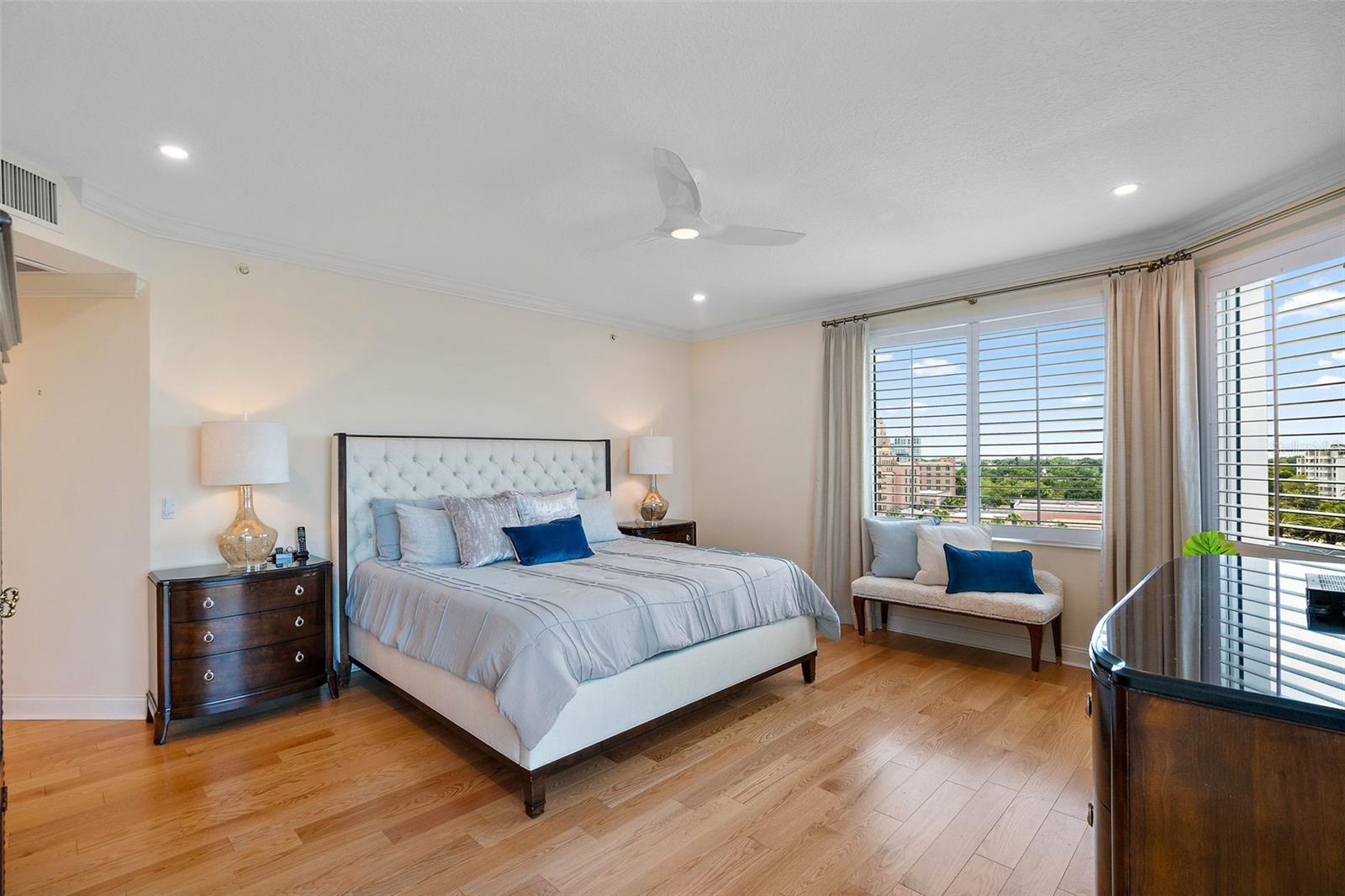 VINOY PLACE CONDO - Residential
