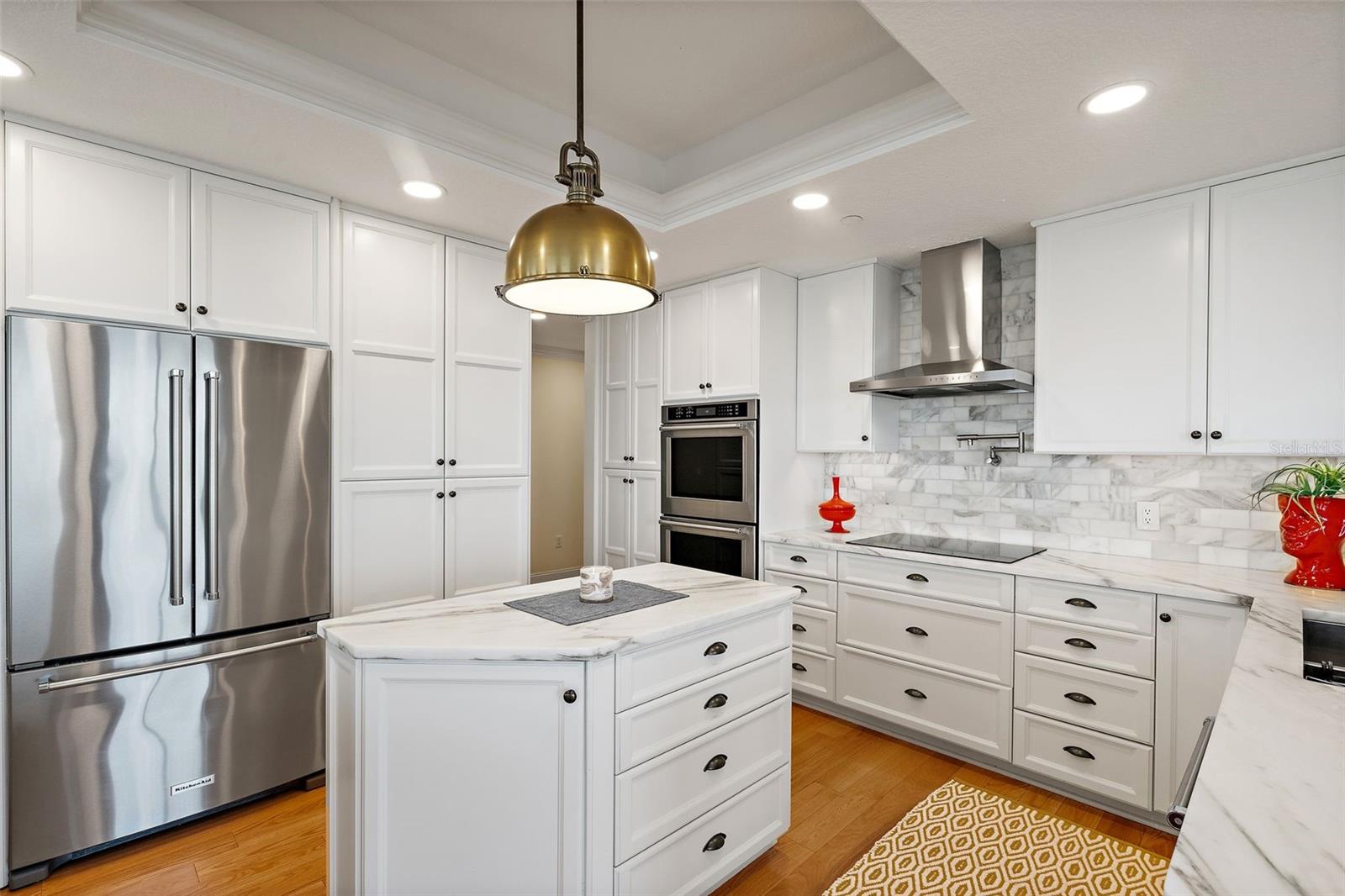 VINOY PLACE CONDO - Residential