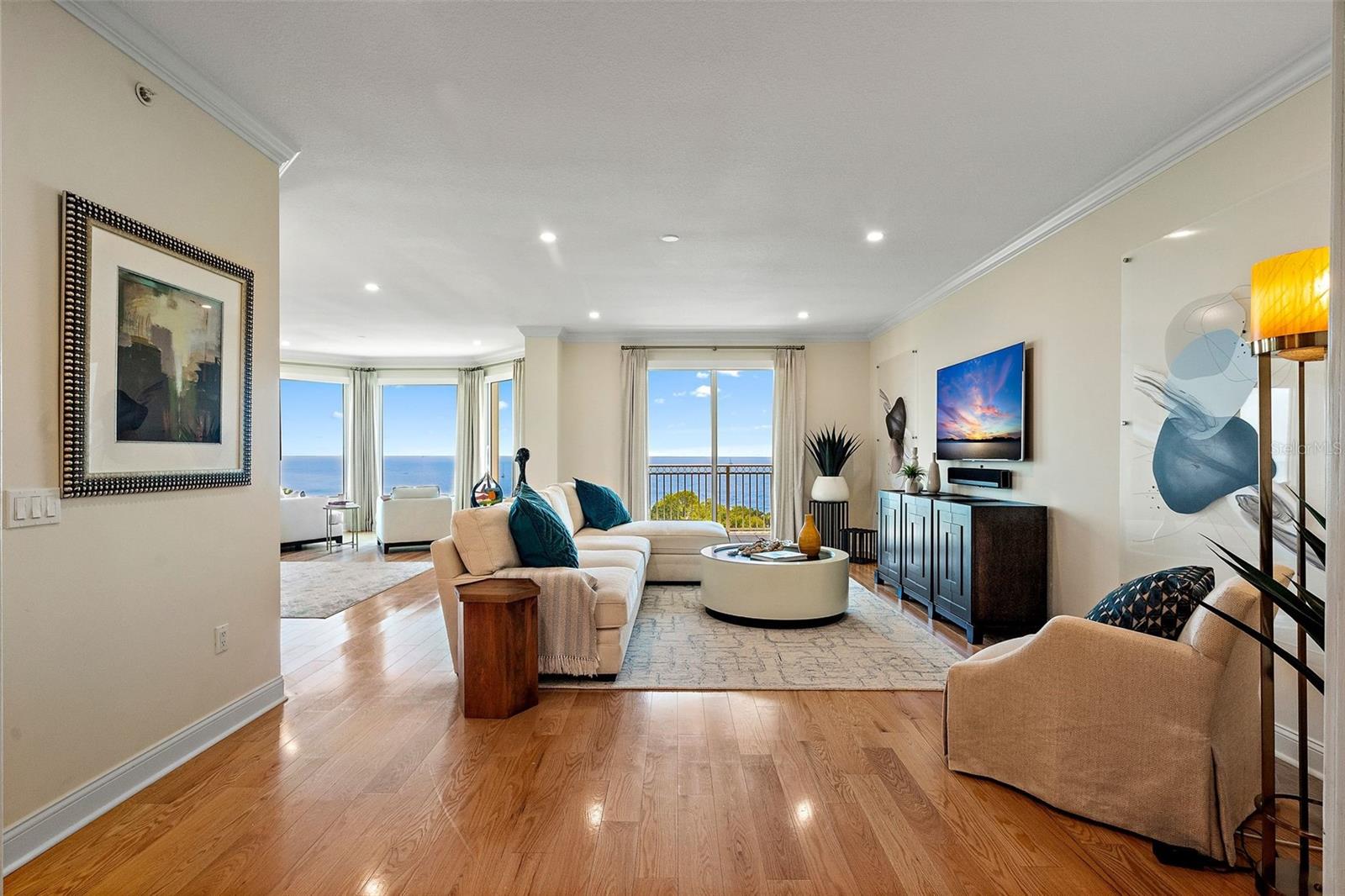 VINOY PLACE CONDO - Residential