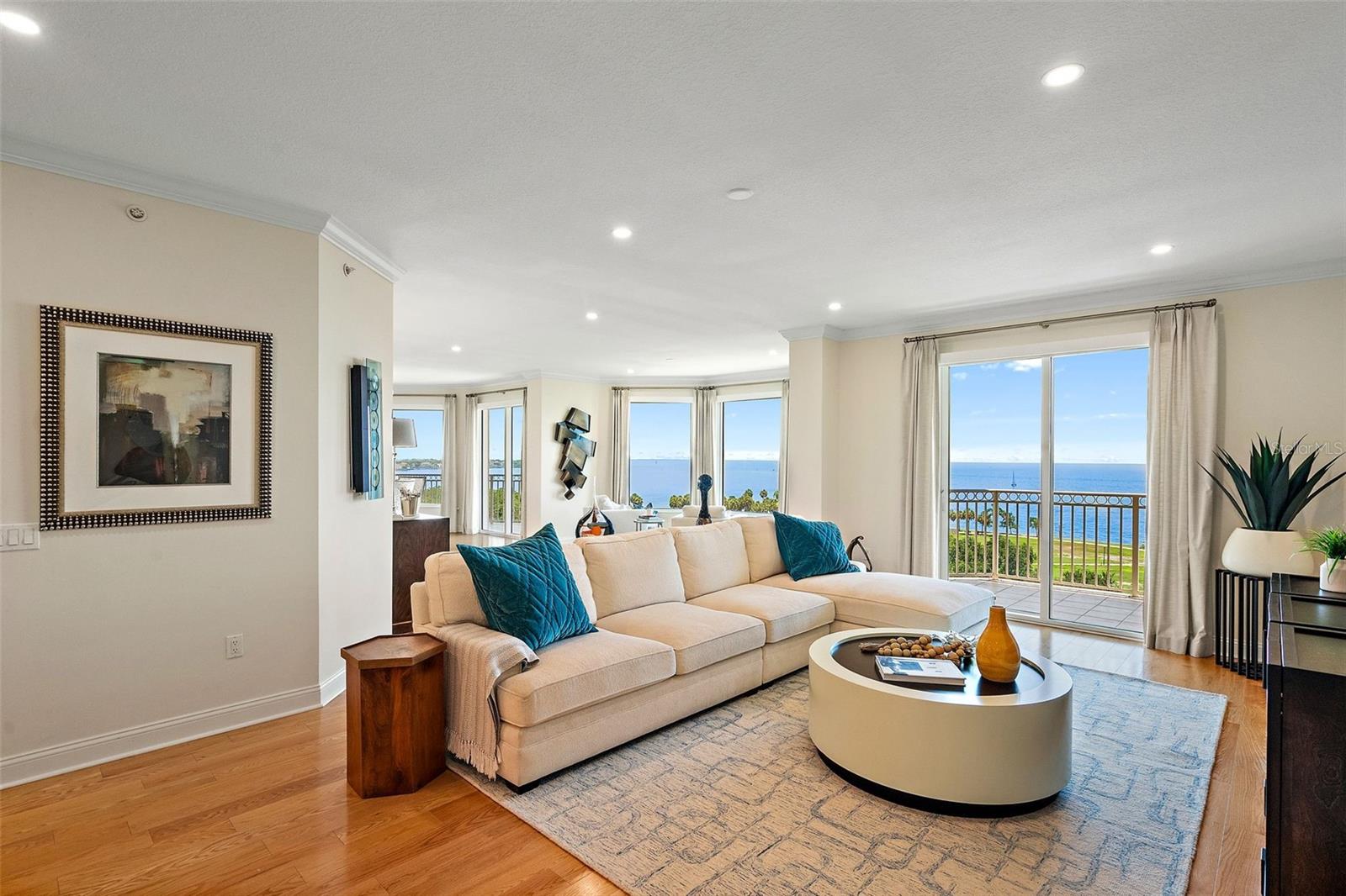 VINOY PLACE CONDO - Residential