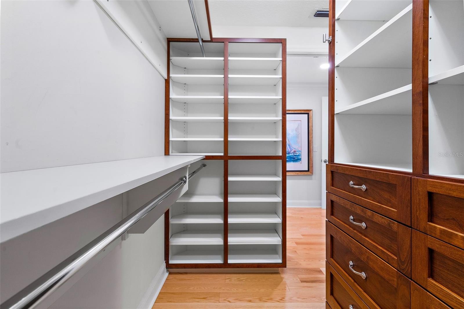 VINOY PLACE CONDO - Residential